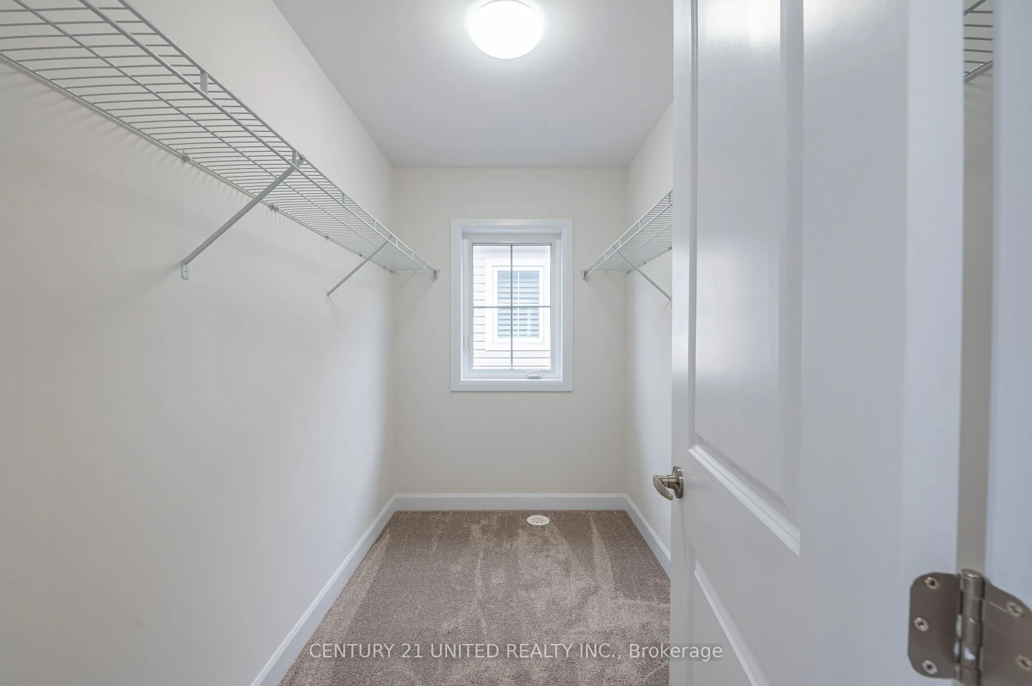 319 Mullighan Gardens