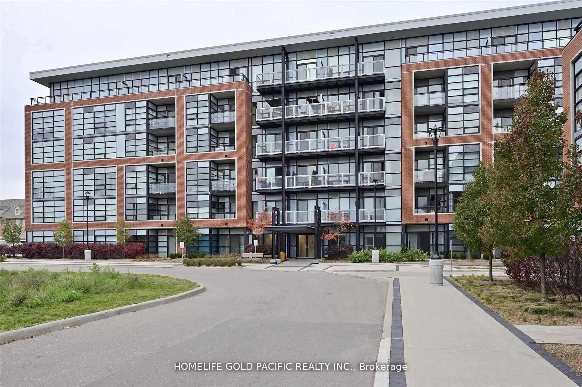 15 Prince Albert Boulevard, #114