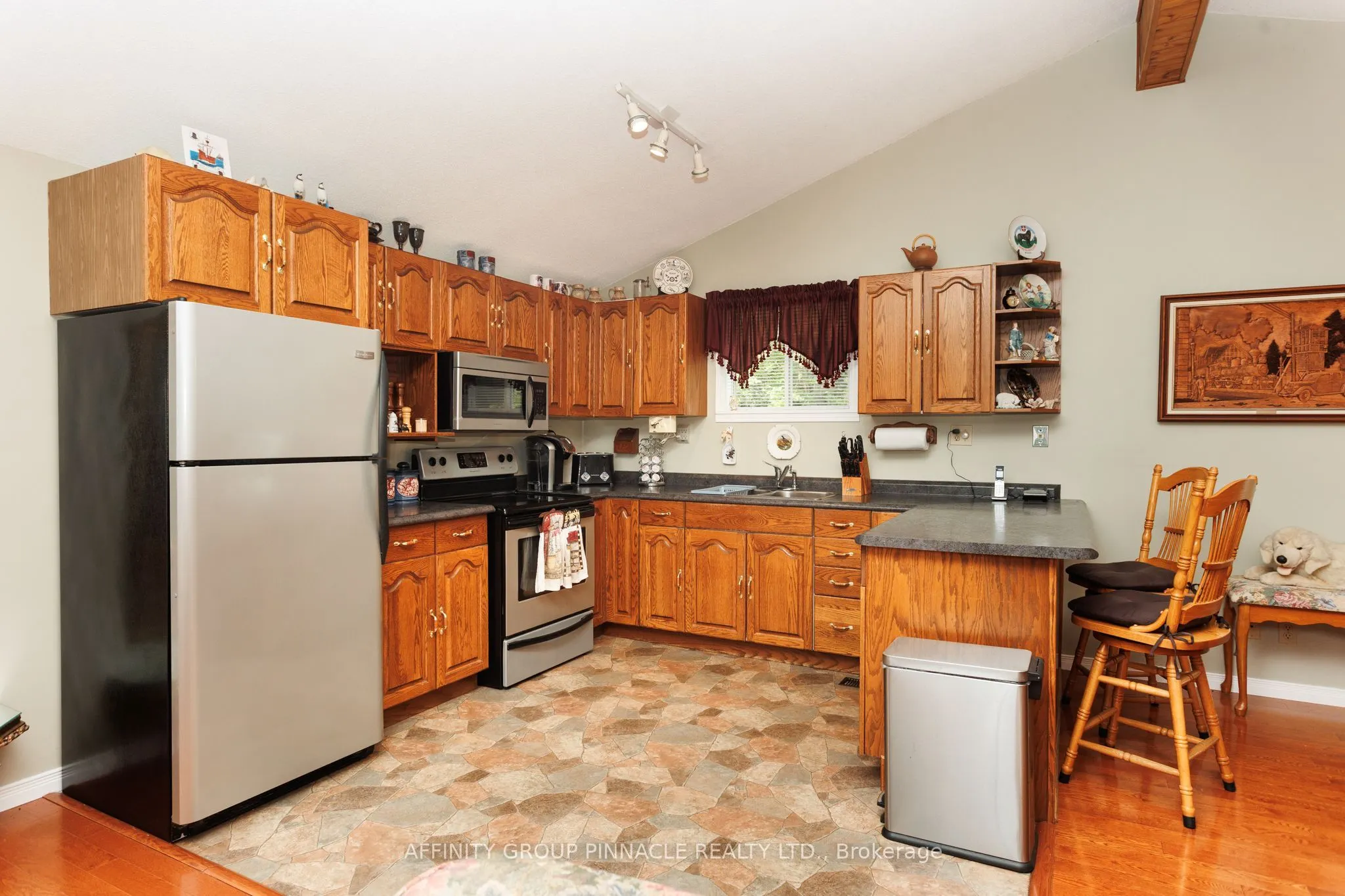 3 Hemlock Street