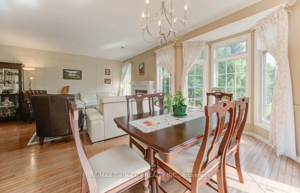 369 George Street N, #3