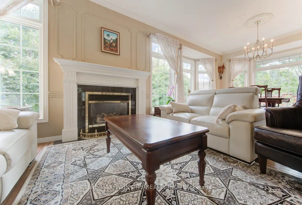 369 George Street N, #3