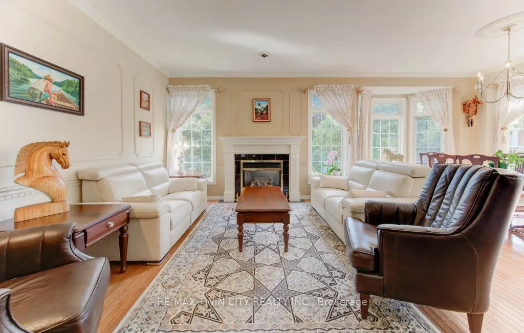 369 George Street N, #3
