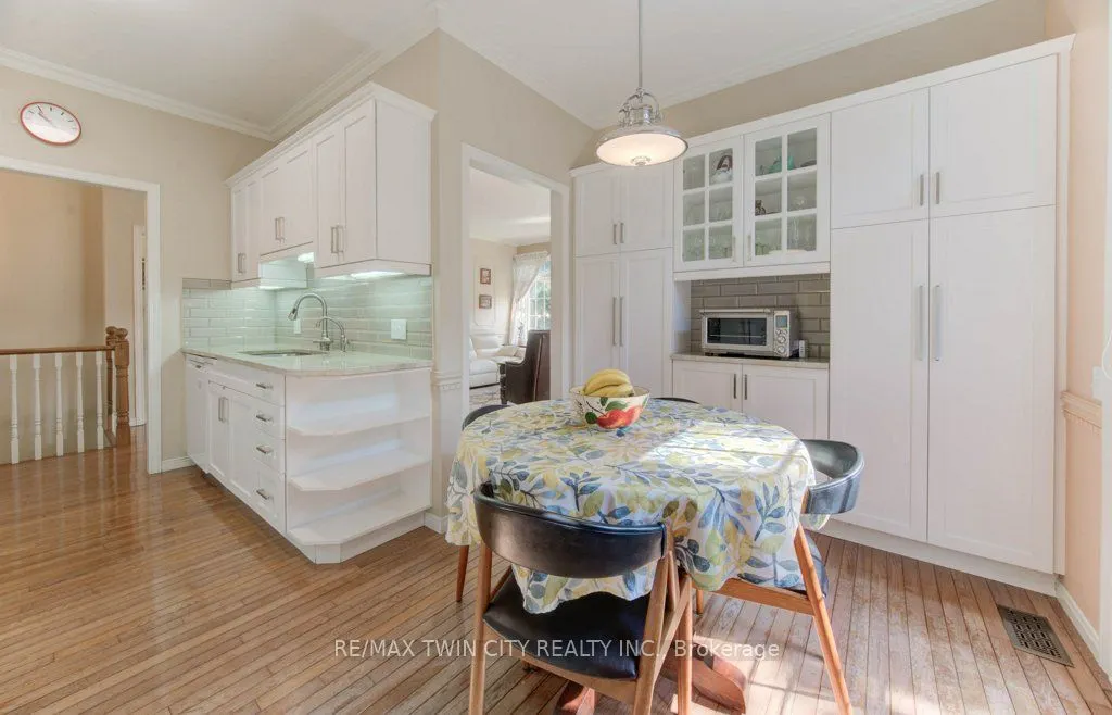 369 George Street N, #3