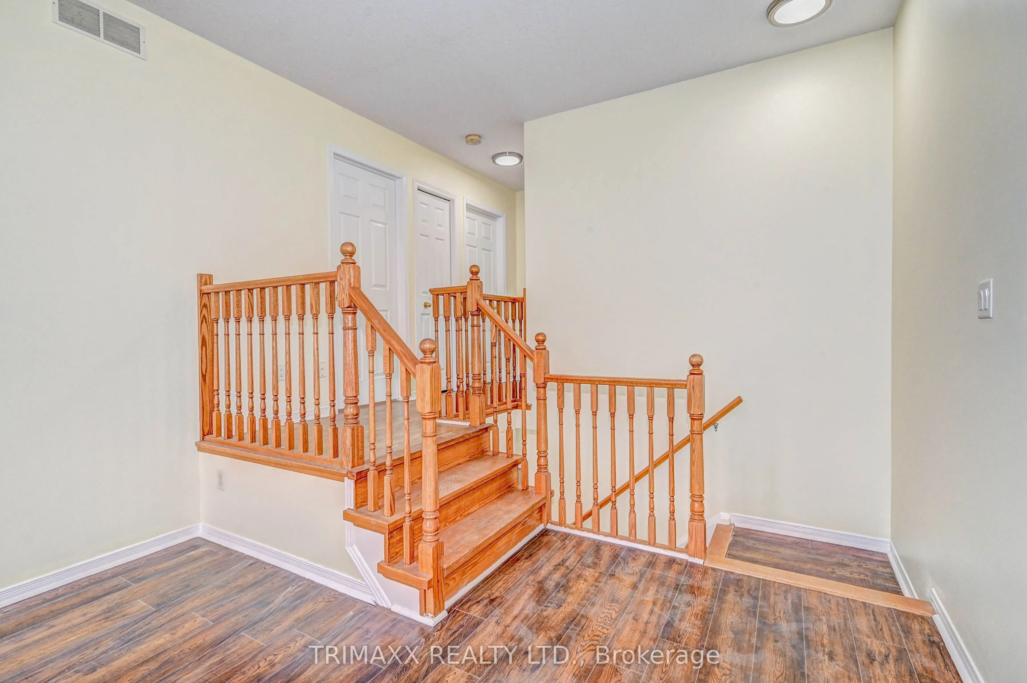 419 Tealby Crescent