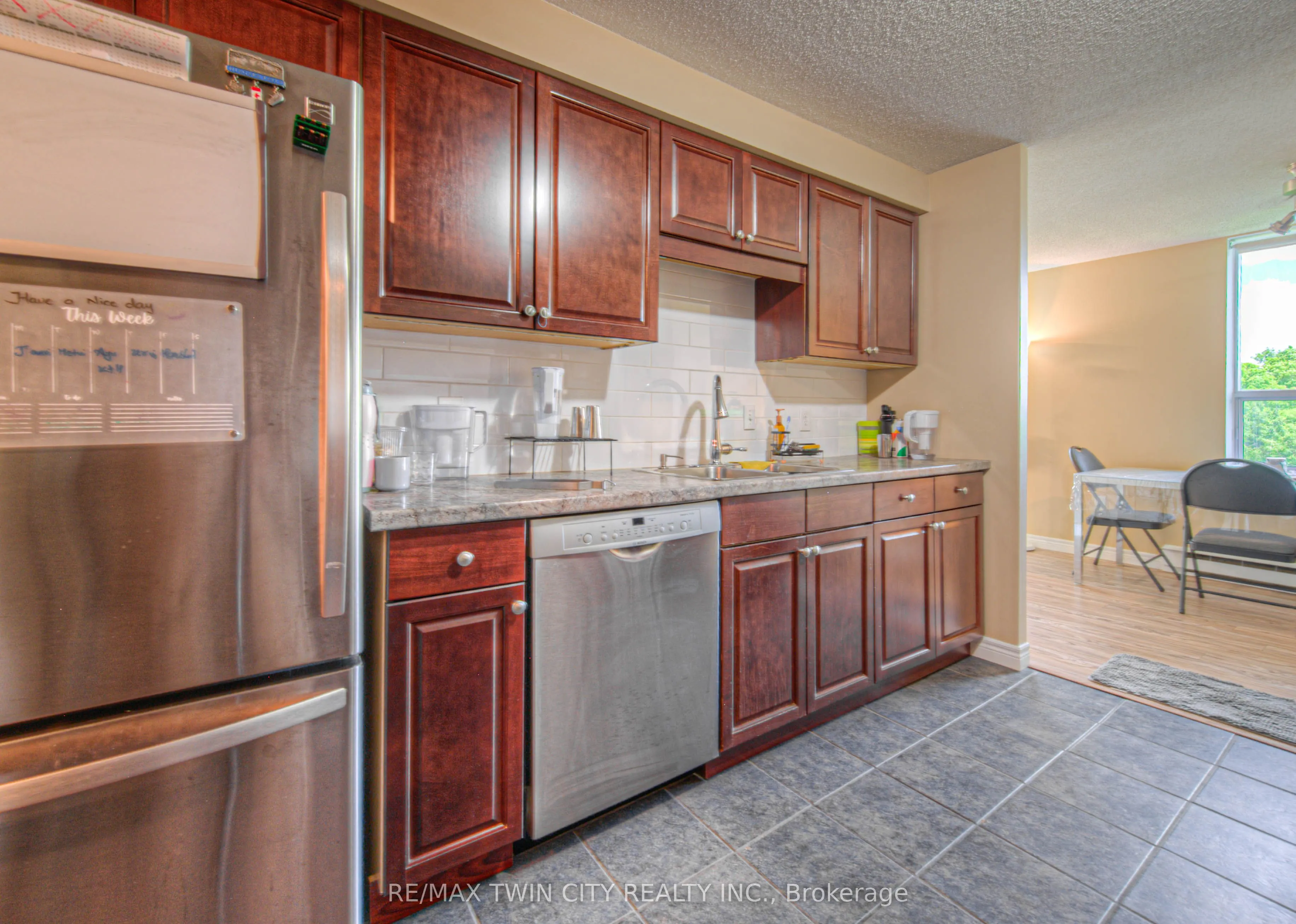 35 Green Valley Drive W, #1412