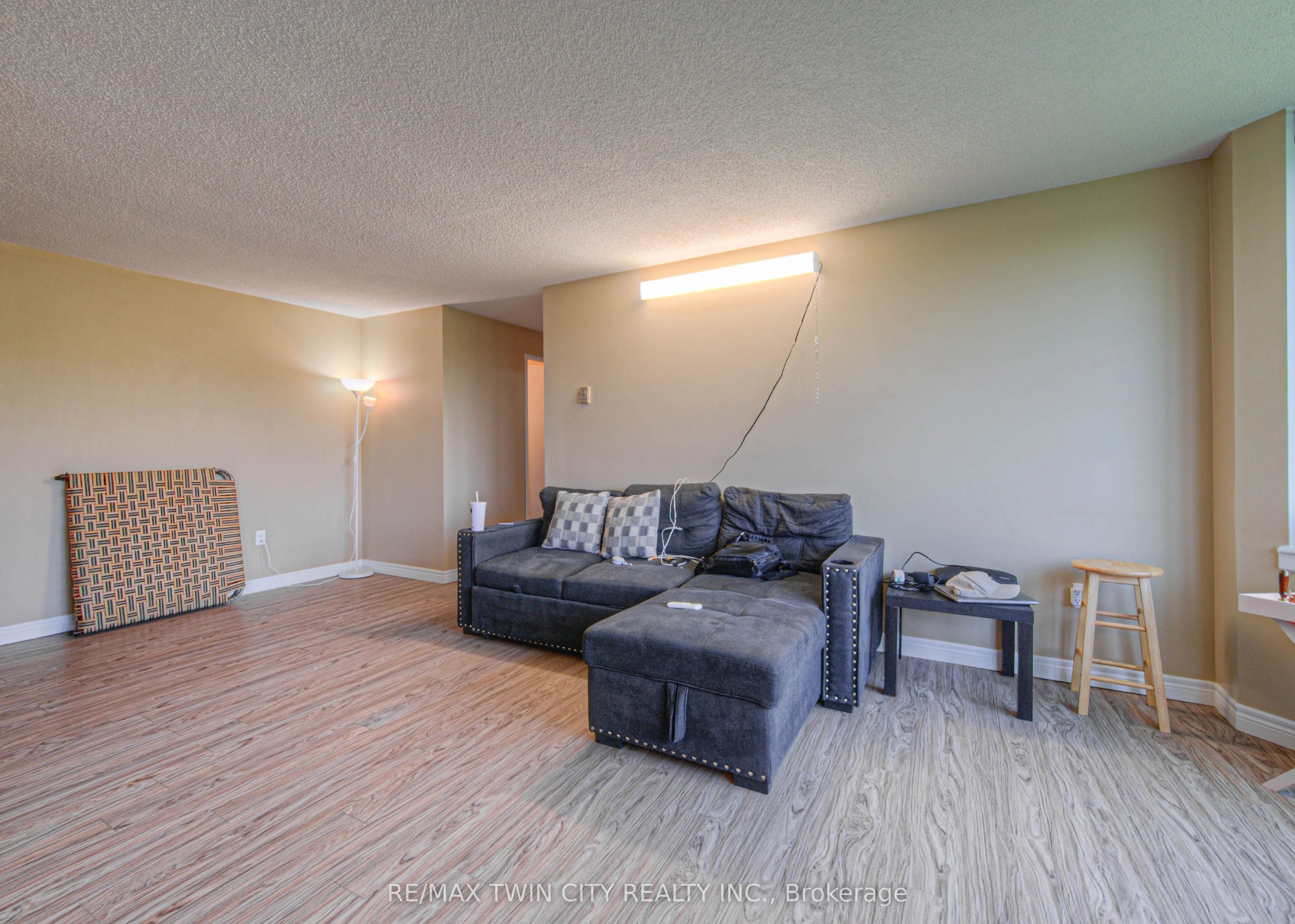 35 Green Valley Drive W, #1412