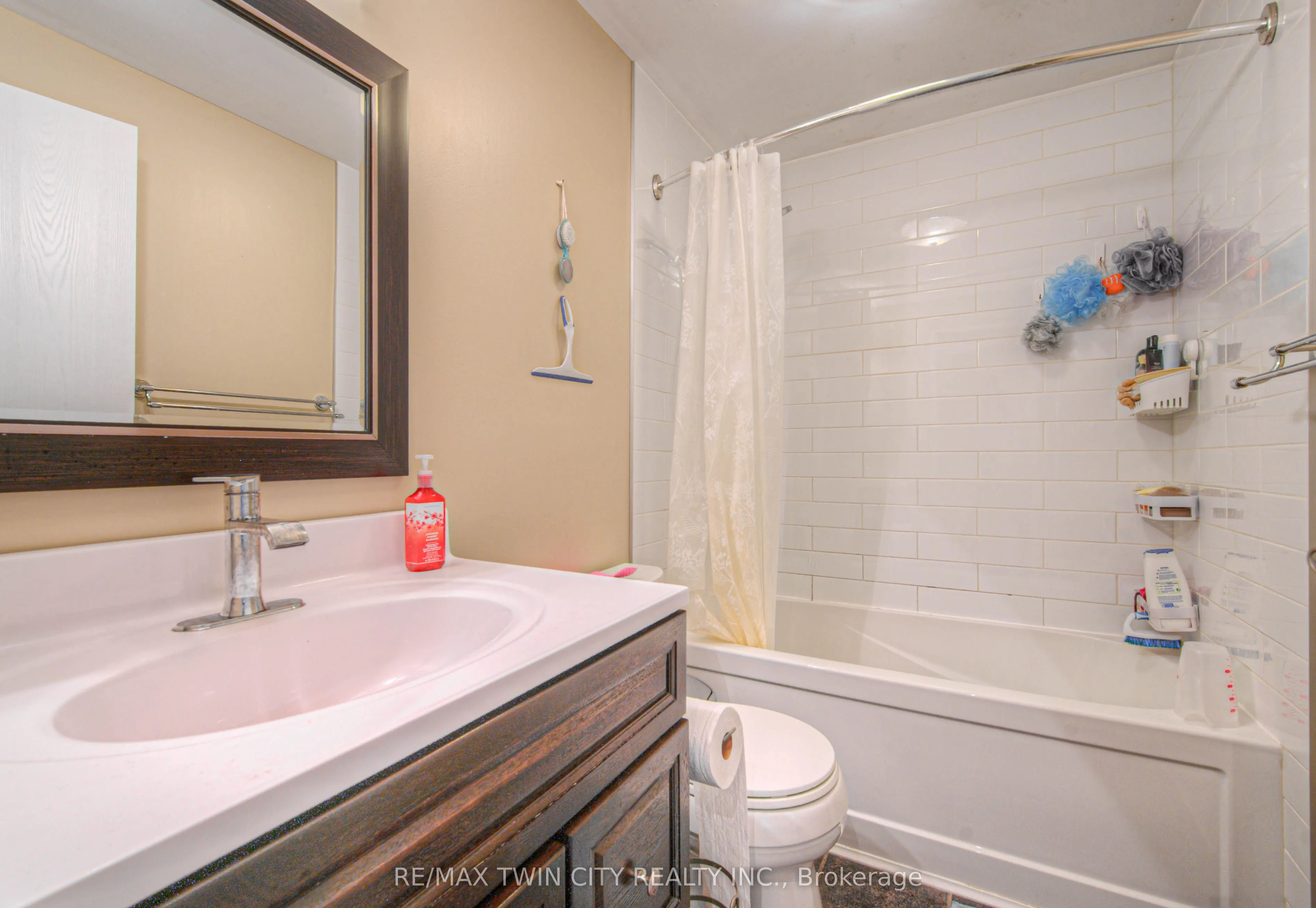 35 Green Valley Drive W, #1412