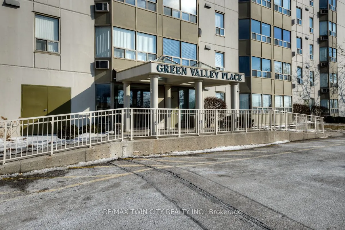35 Green Valley Drive W, #1412