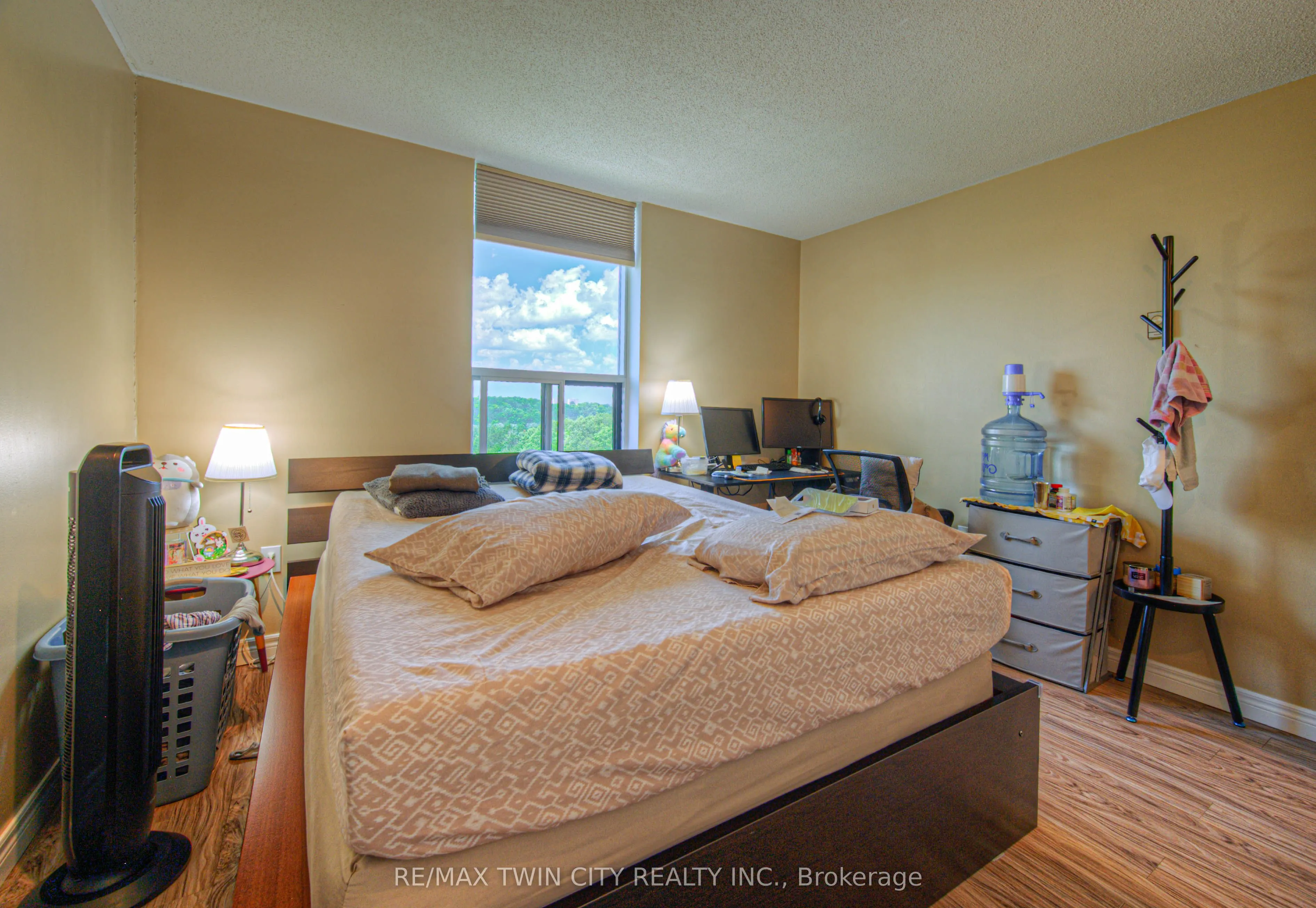35 Green Valley Drive W, #1412