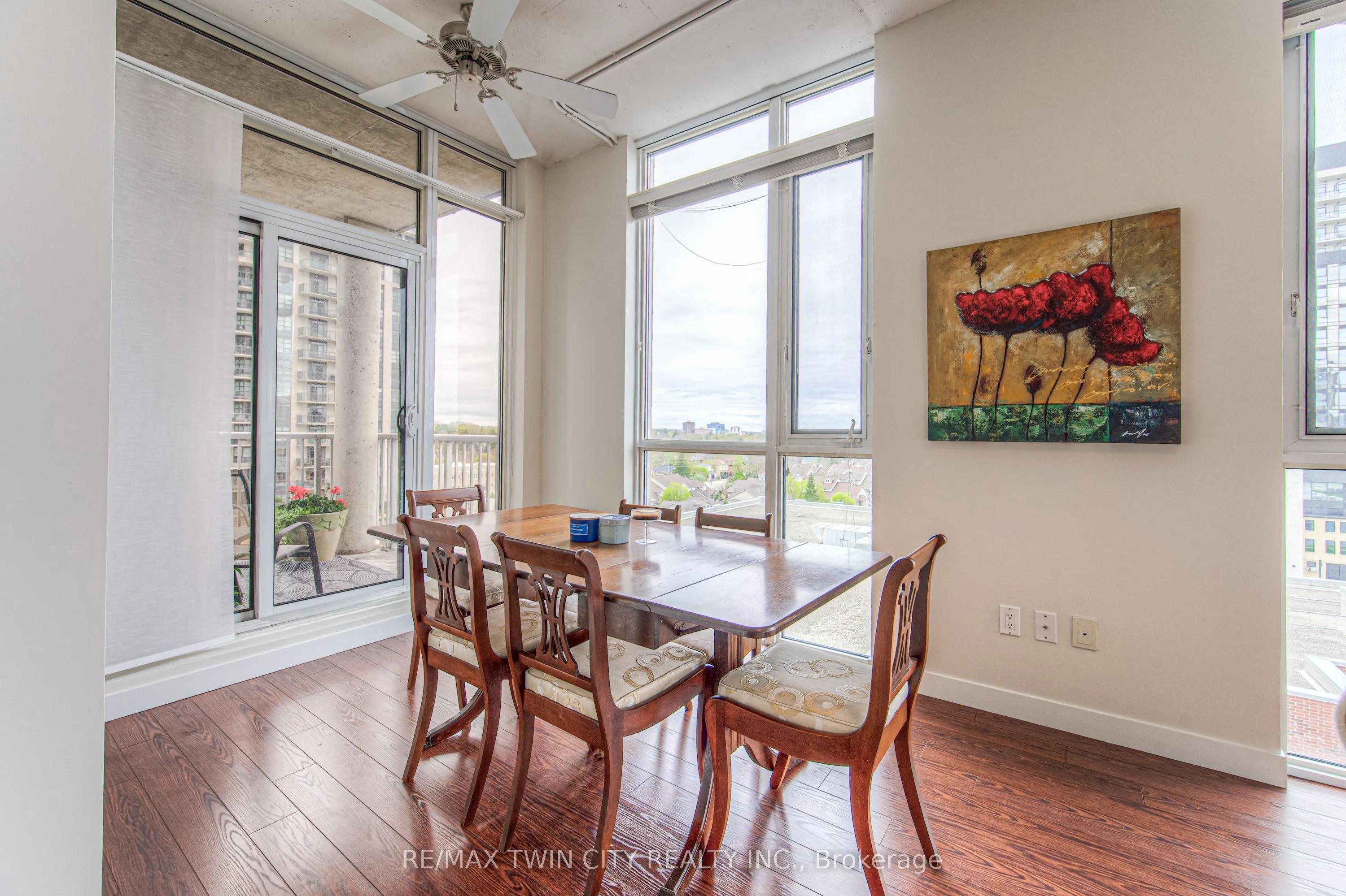 191 KING Street S, #713