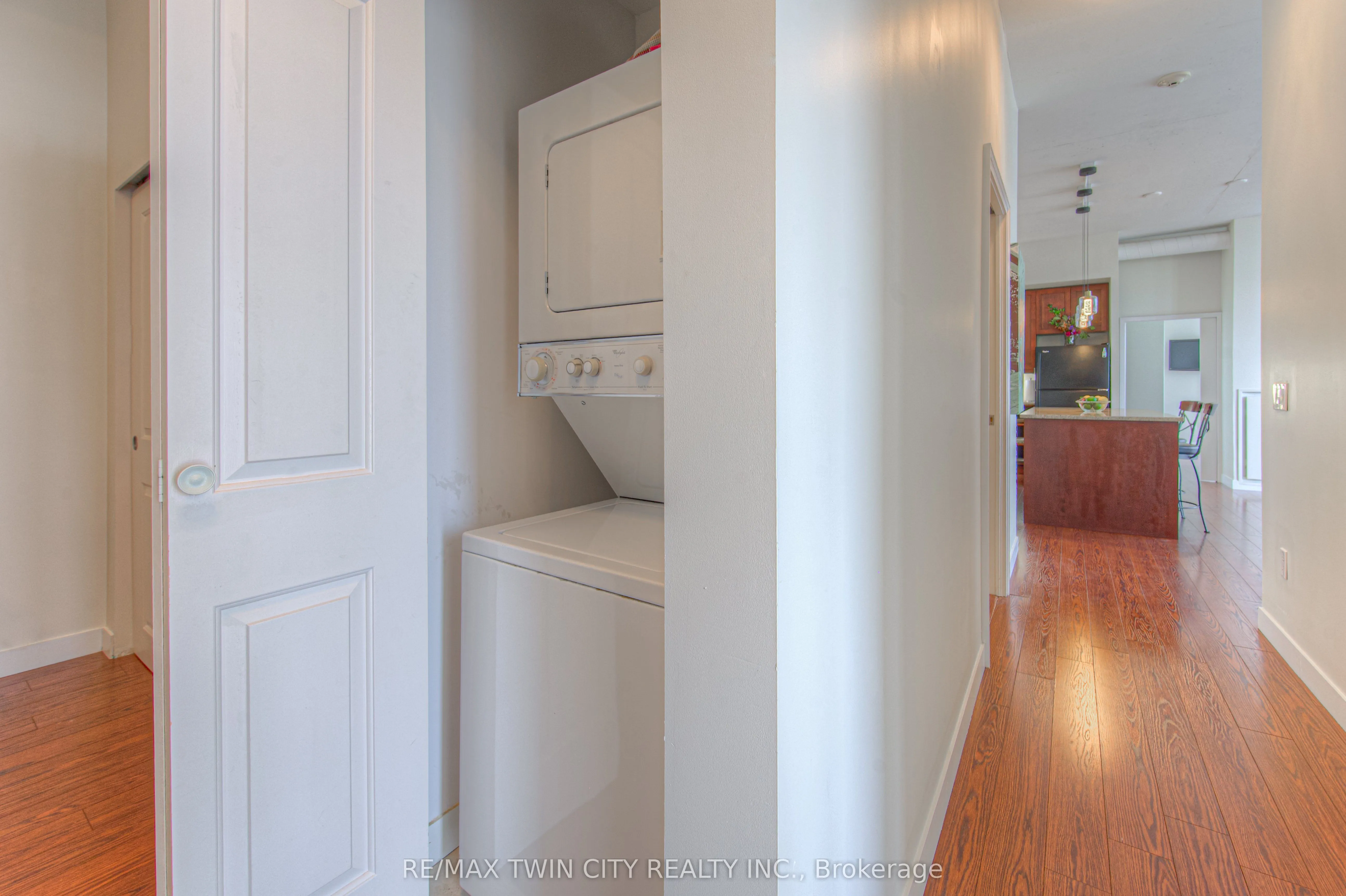 191 KING Street S, #713