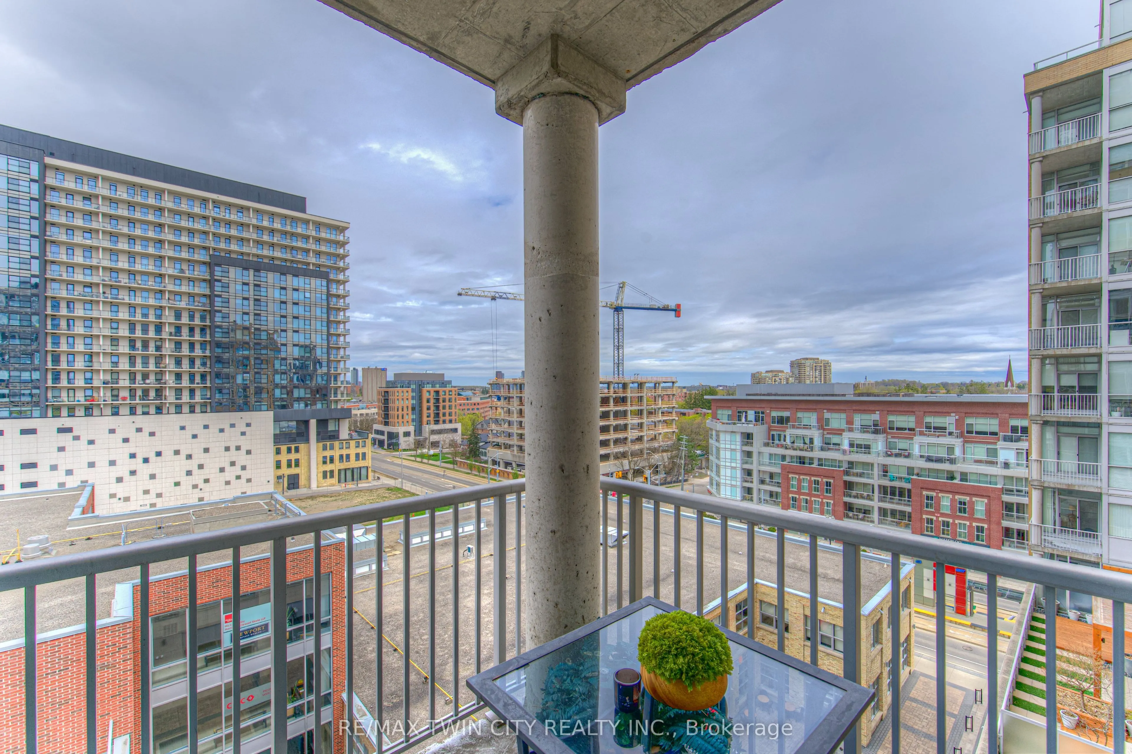 191 KING Street S, #713