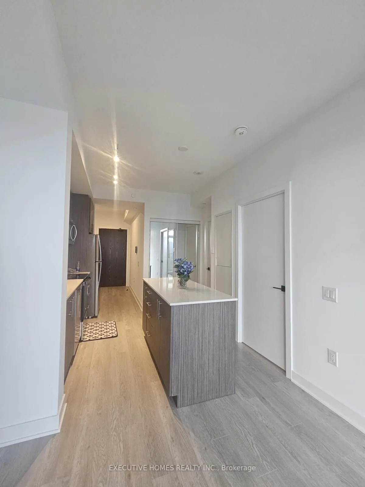 2782 Barton Street, #1301
