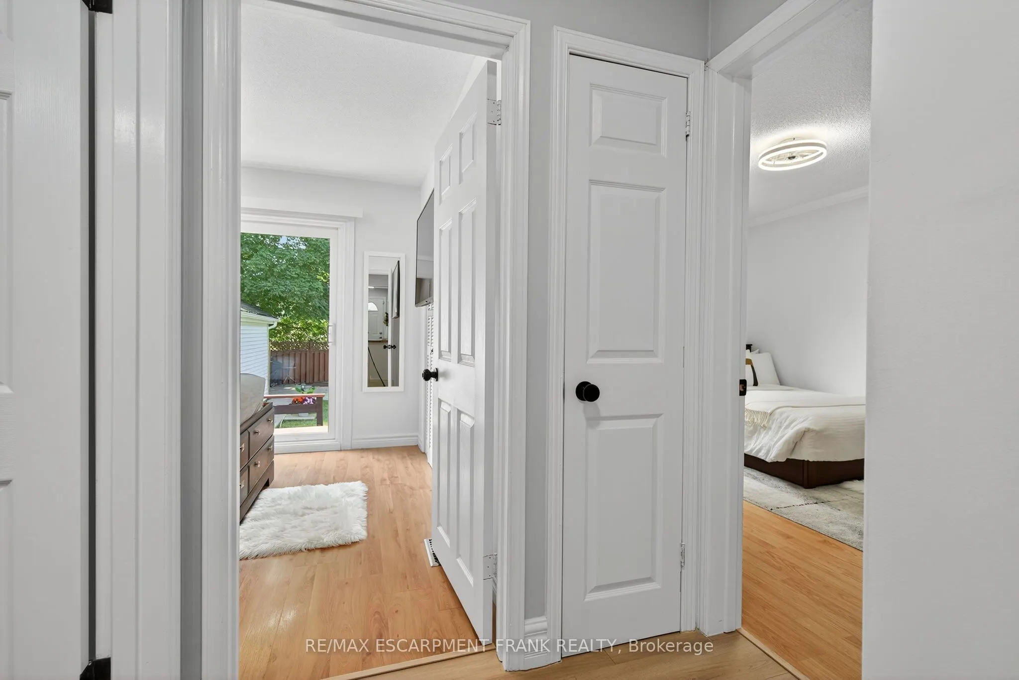 64 Vola Court