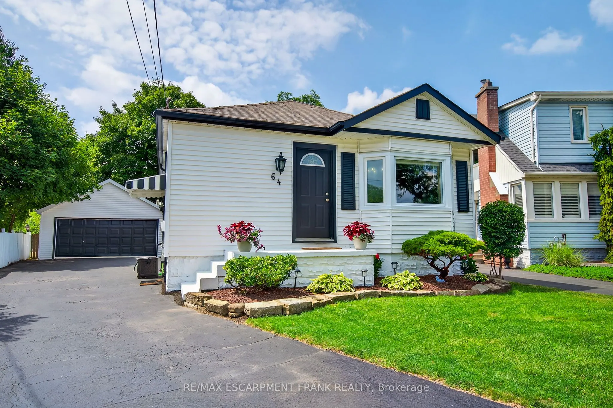 64 Vola Court