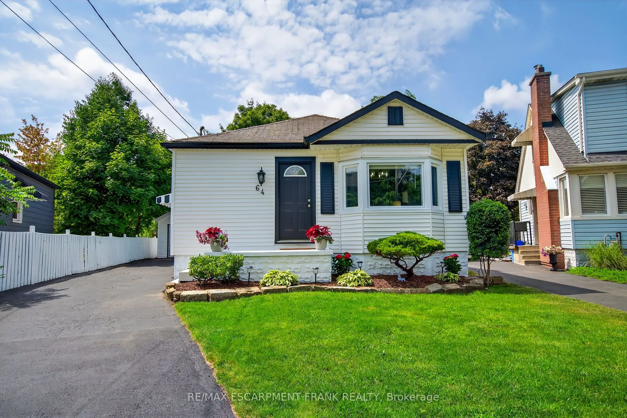 64 Vola Court