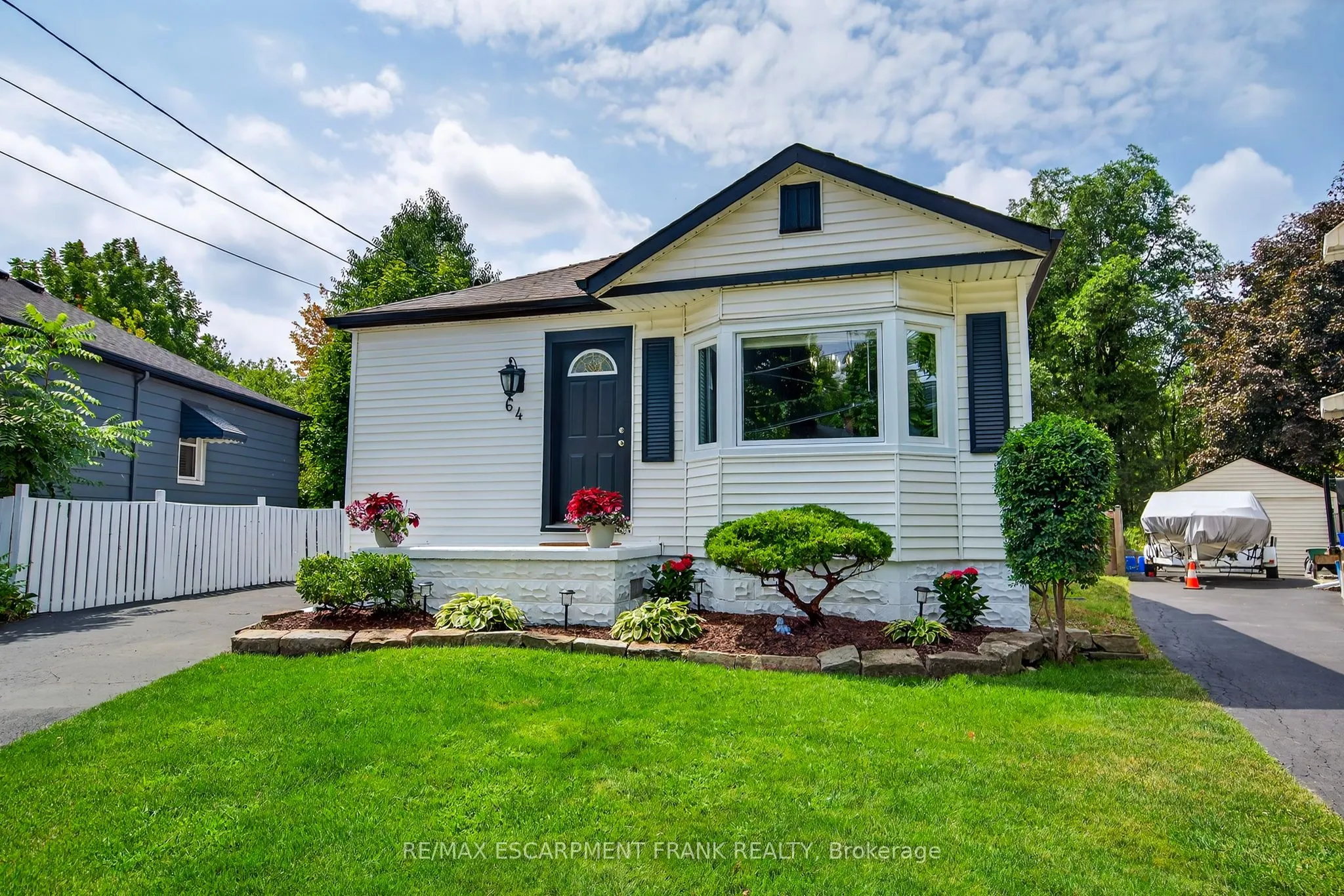 64 Vola Court