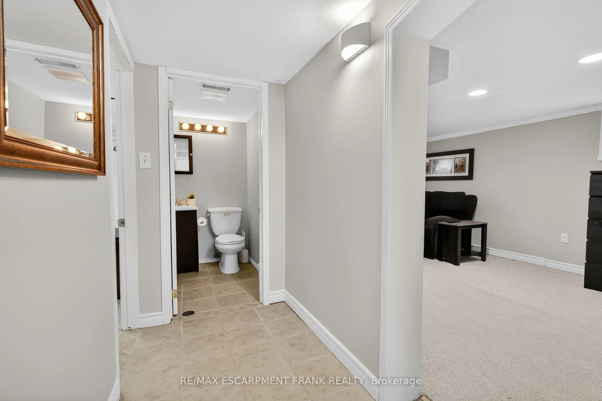 64 Vola Court