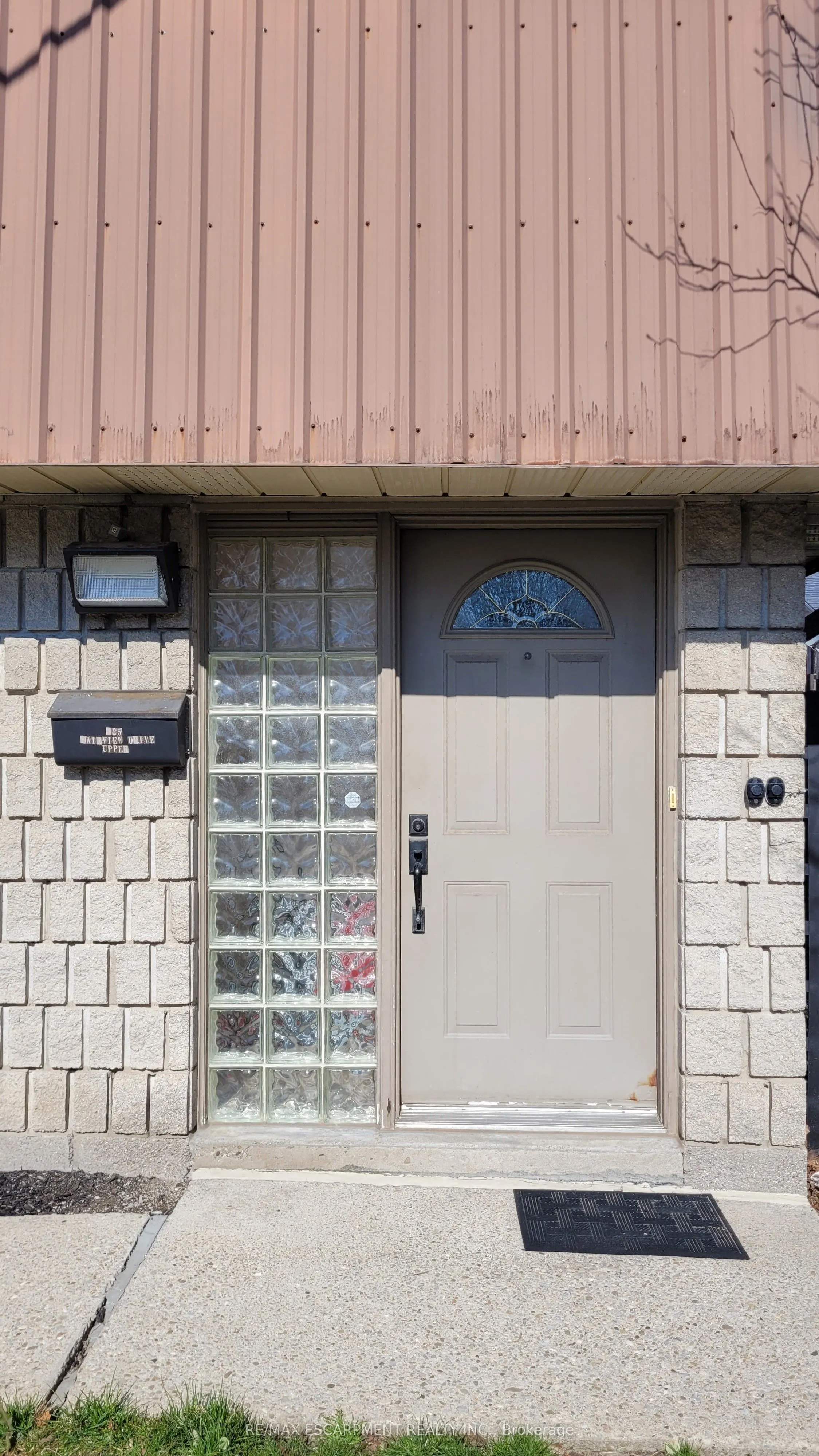 325 Fairview Drive
