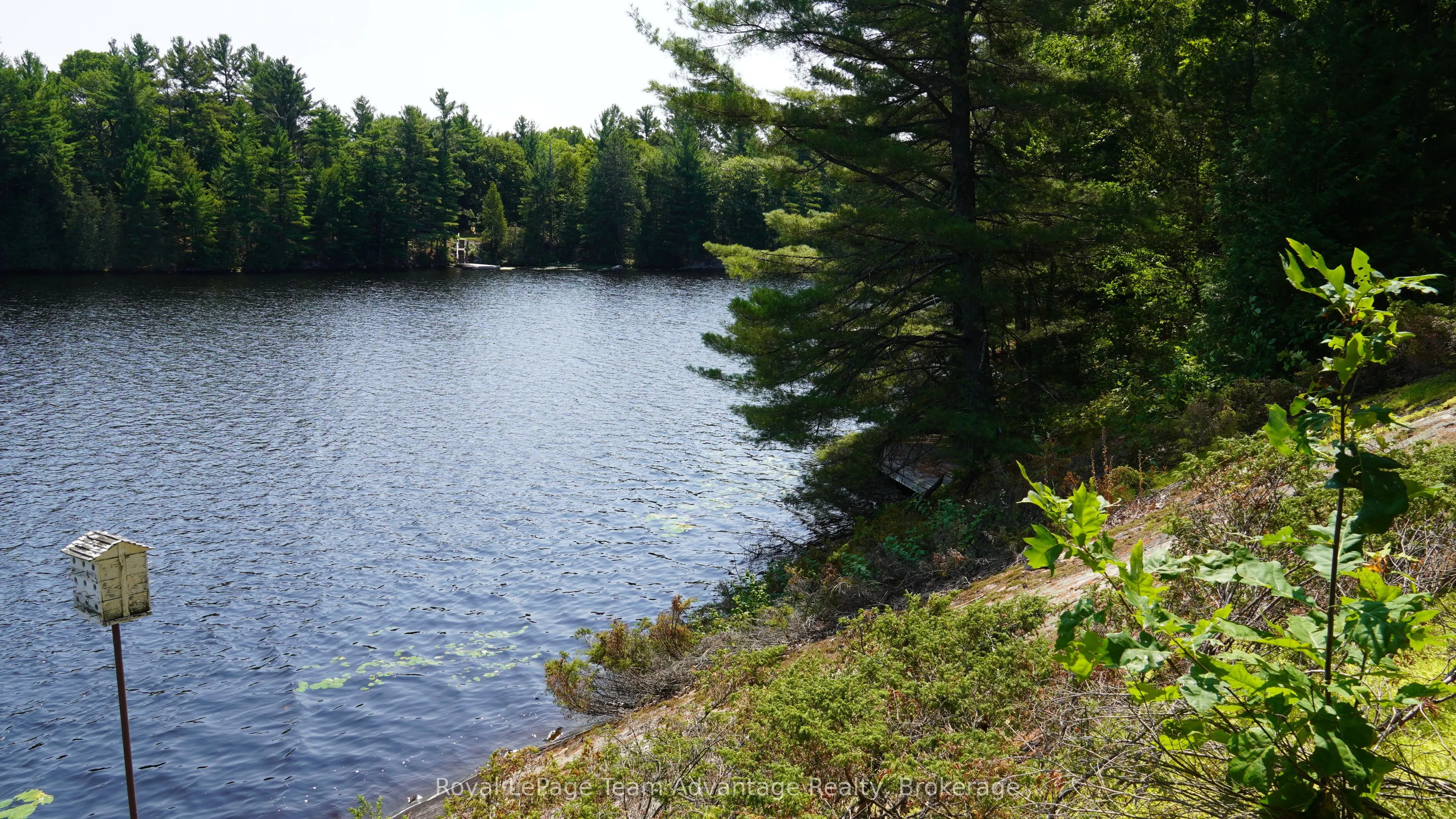25 Peninsula Shore Road E