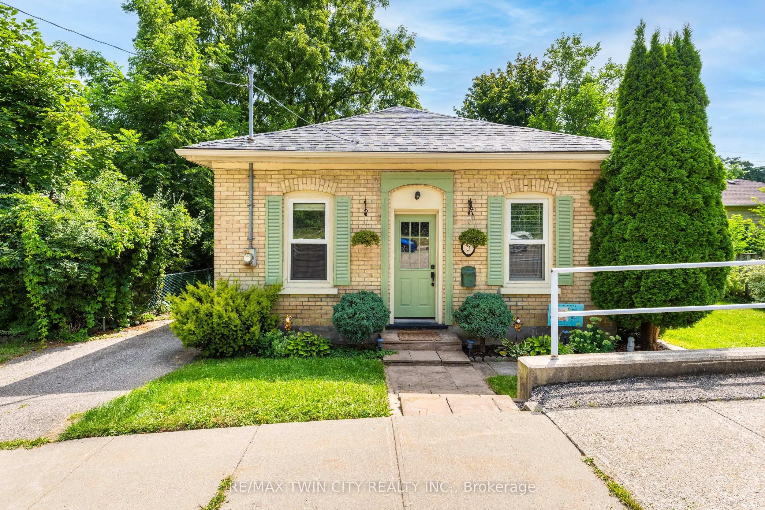 5 Metcalfe Street