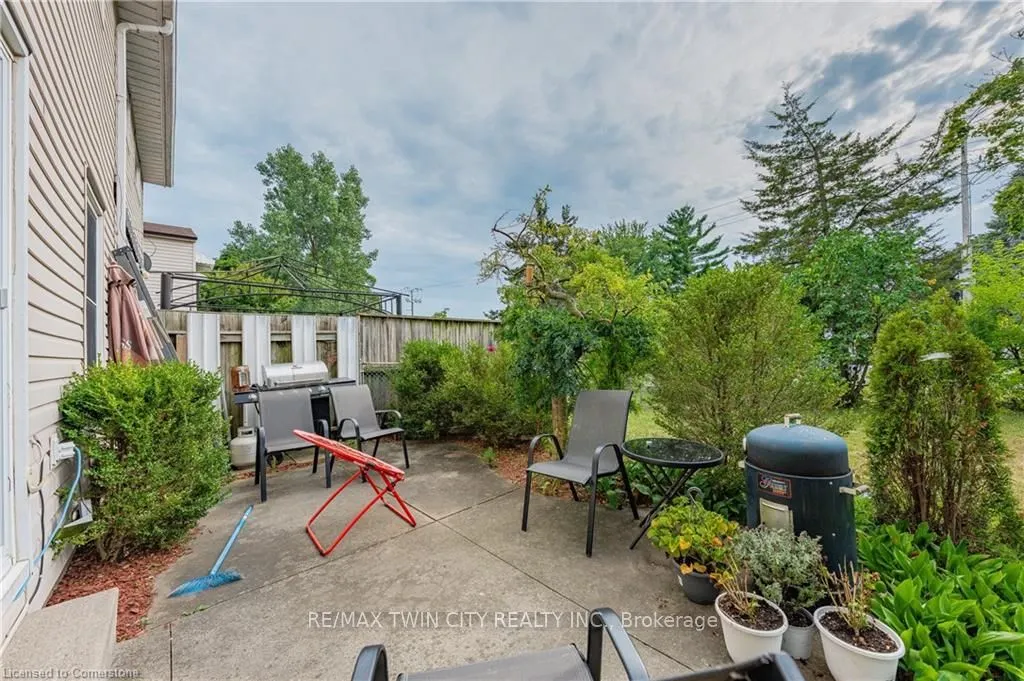 1400 Wildren Place