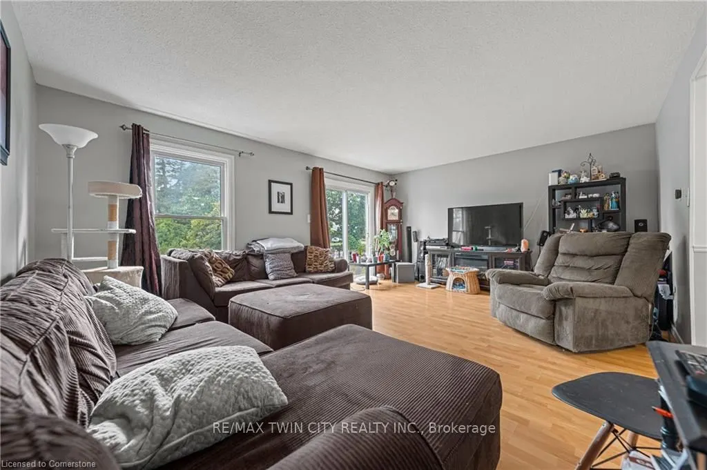 1400 Wildren Place