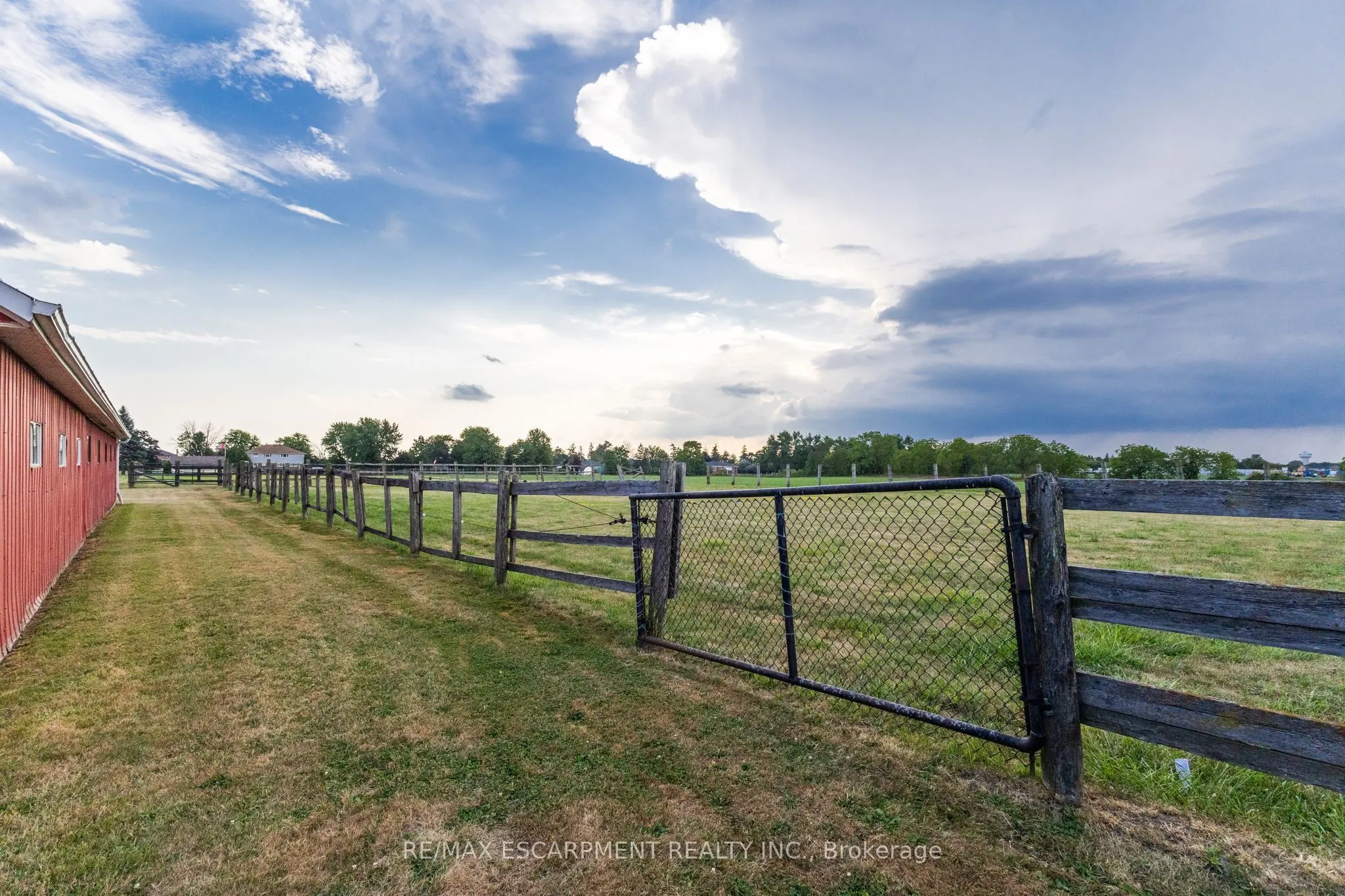 2276 Binbrook Road