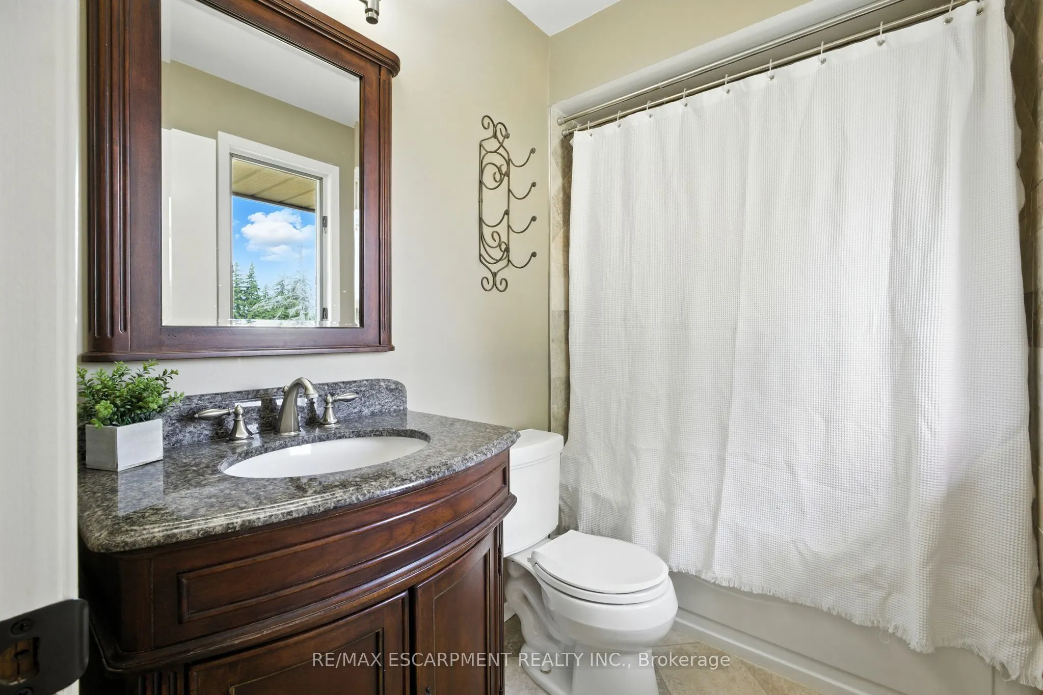 2276 Binbrook Road