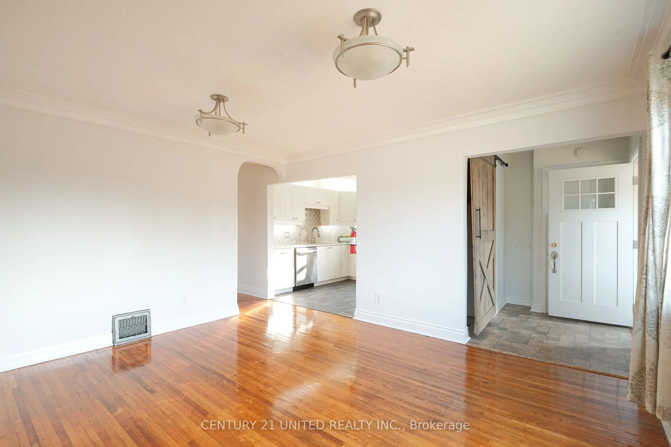 334 Mckellar Street