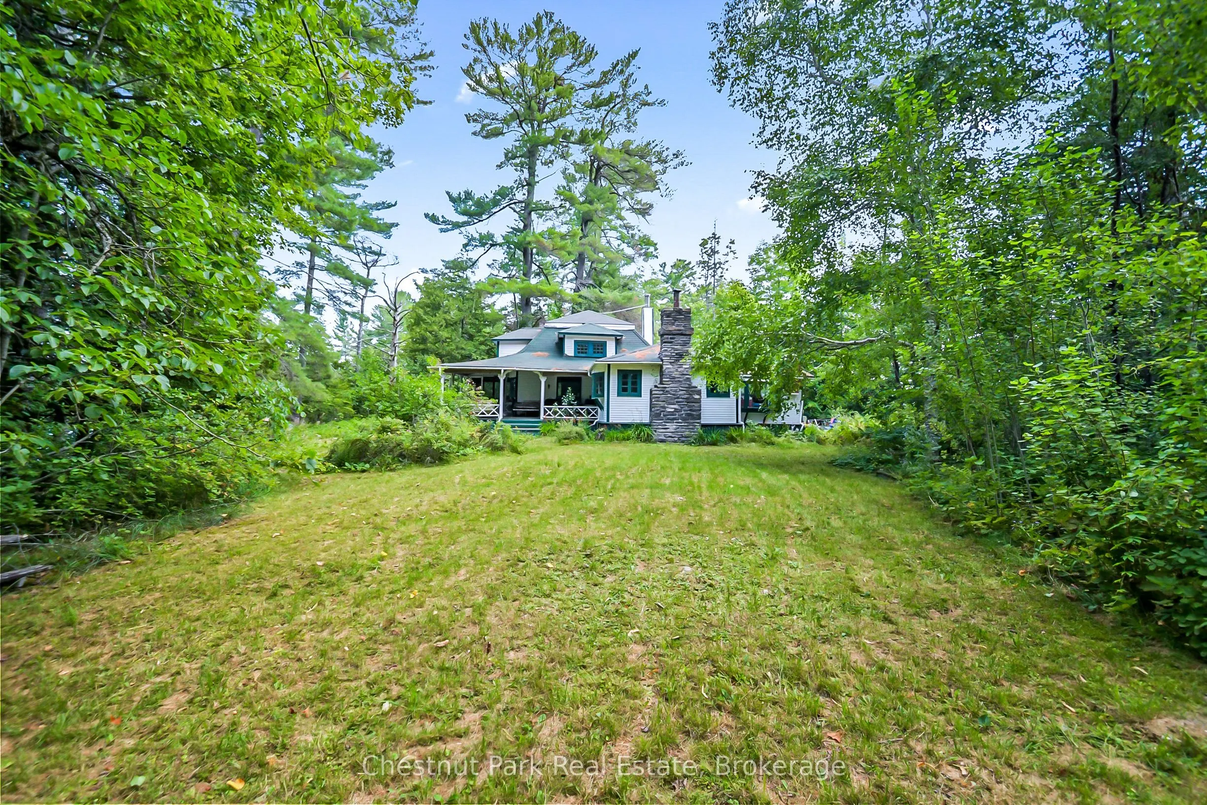 4 Hills Island