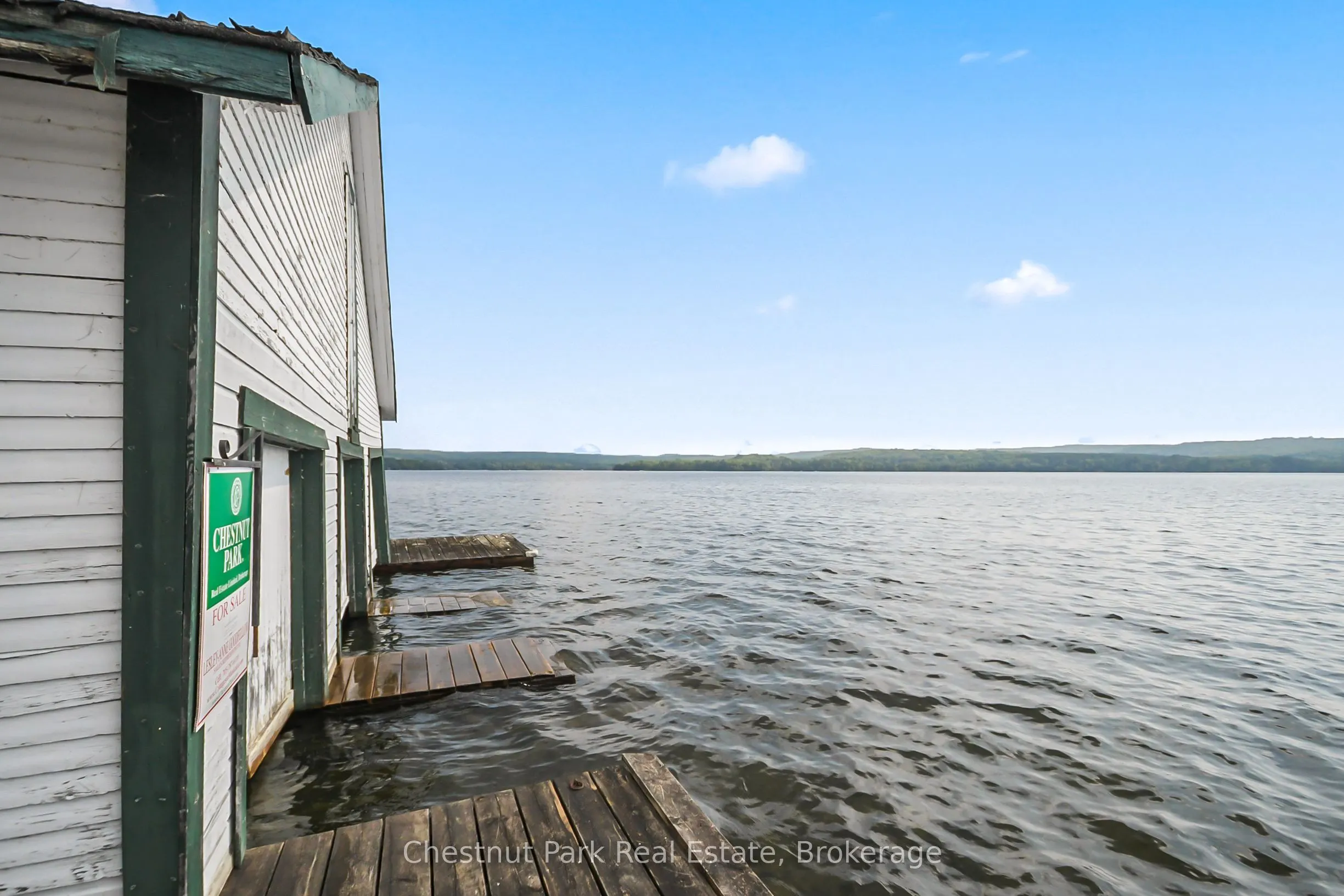 4 Hills Island