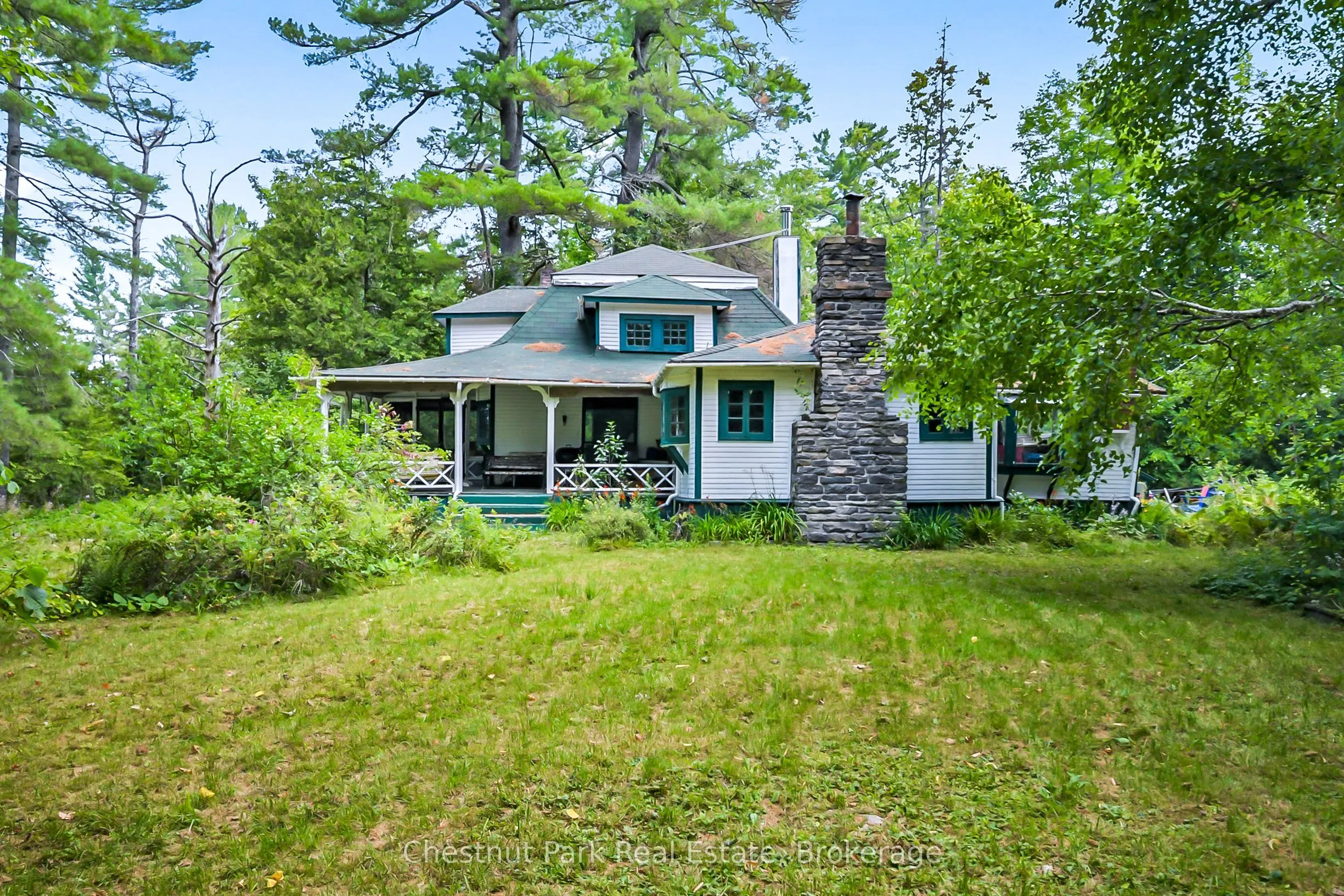 4 Hills Island