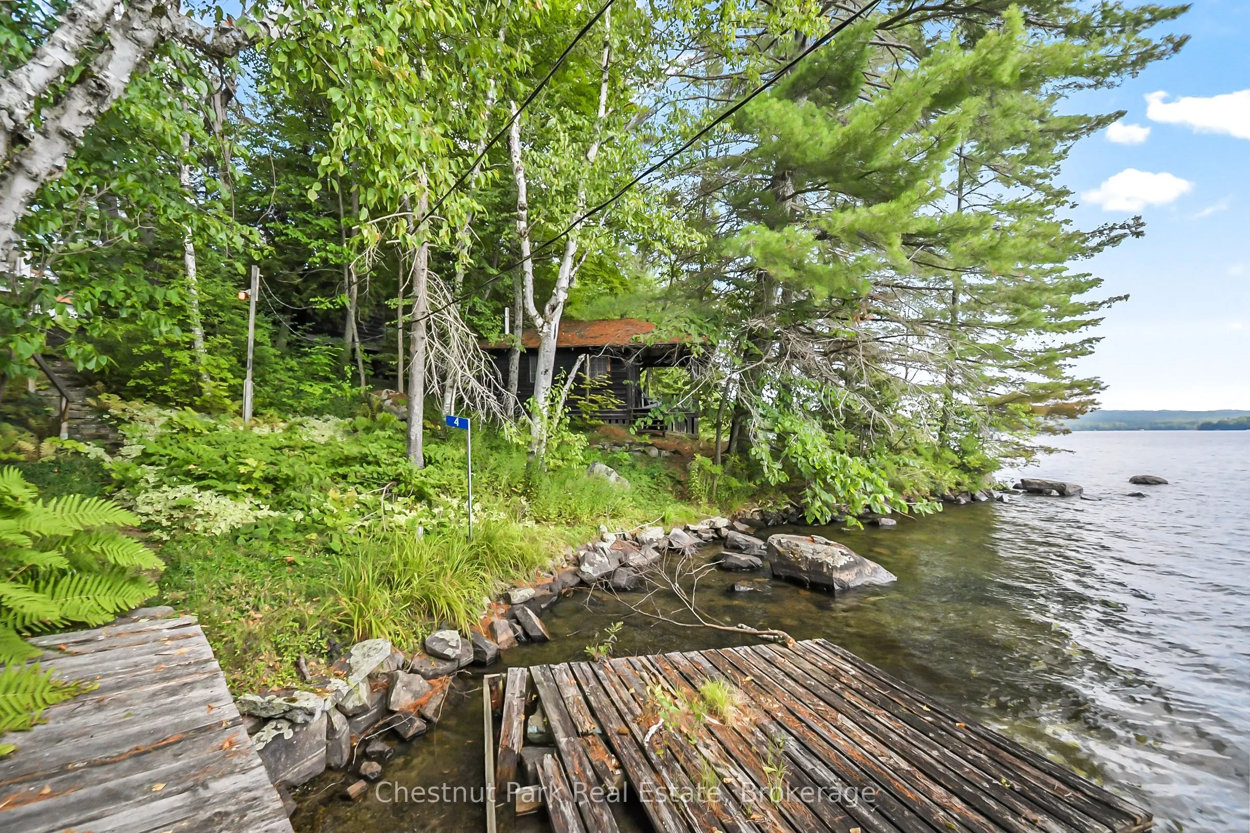 4 Hills Island