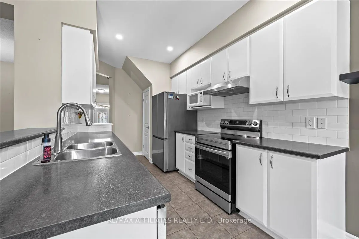 628 Everlasting Crescent