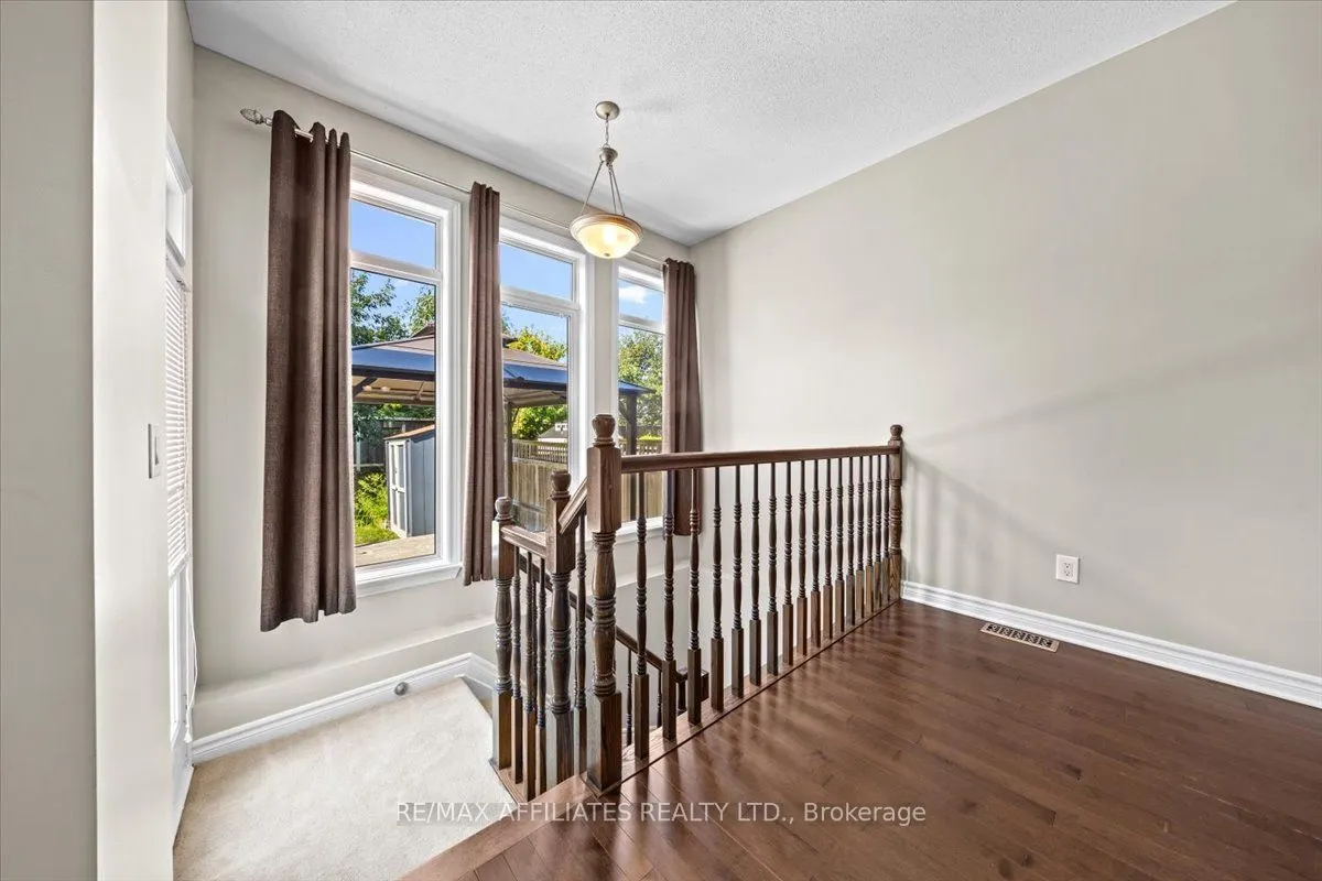 628 Everlasting Crescent
