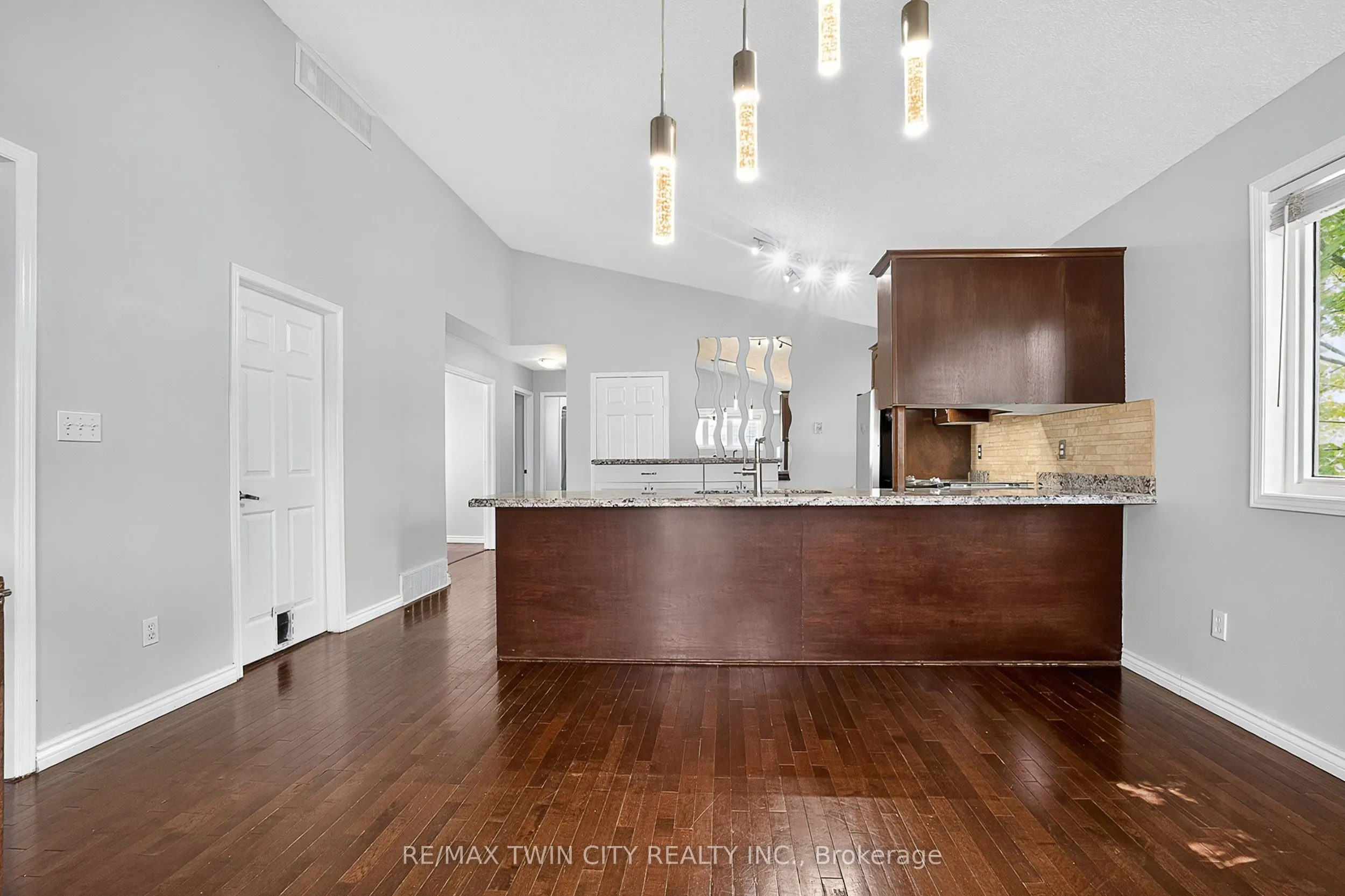 3 Wisteria Court