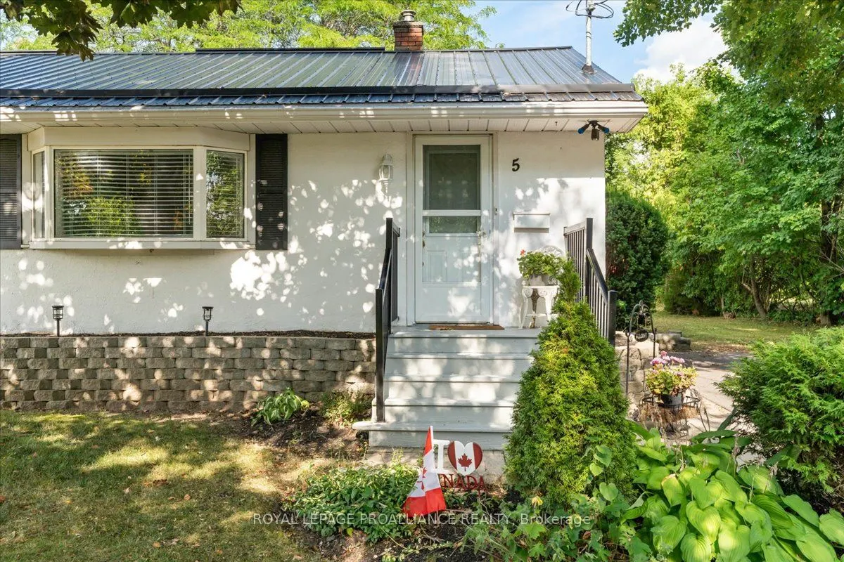 5 South Maloney Street