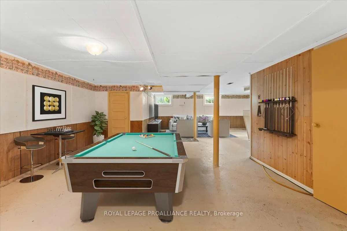5 South Maloney Street