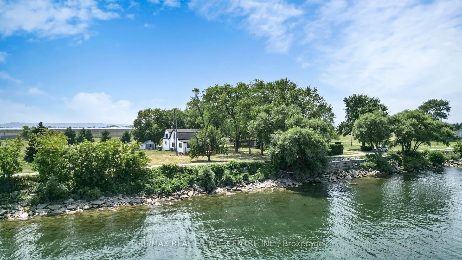 4036 Lakeshore Road