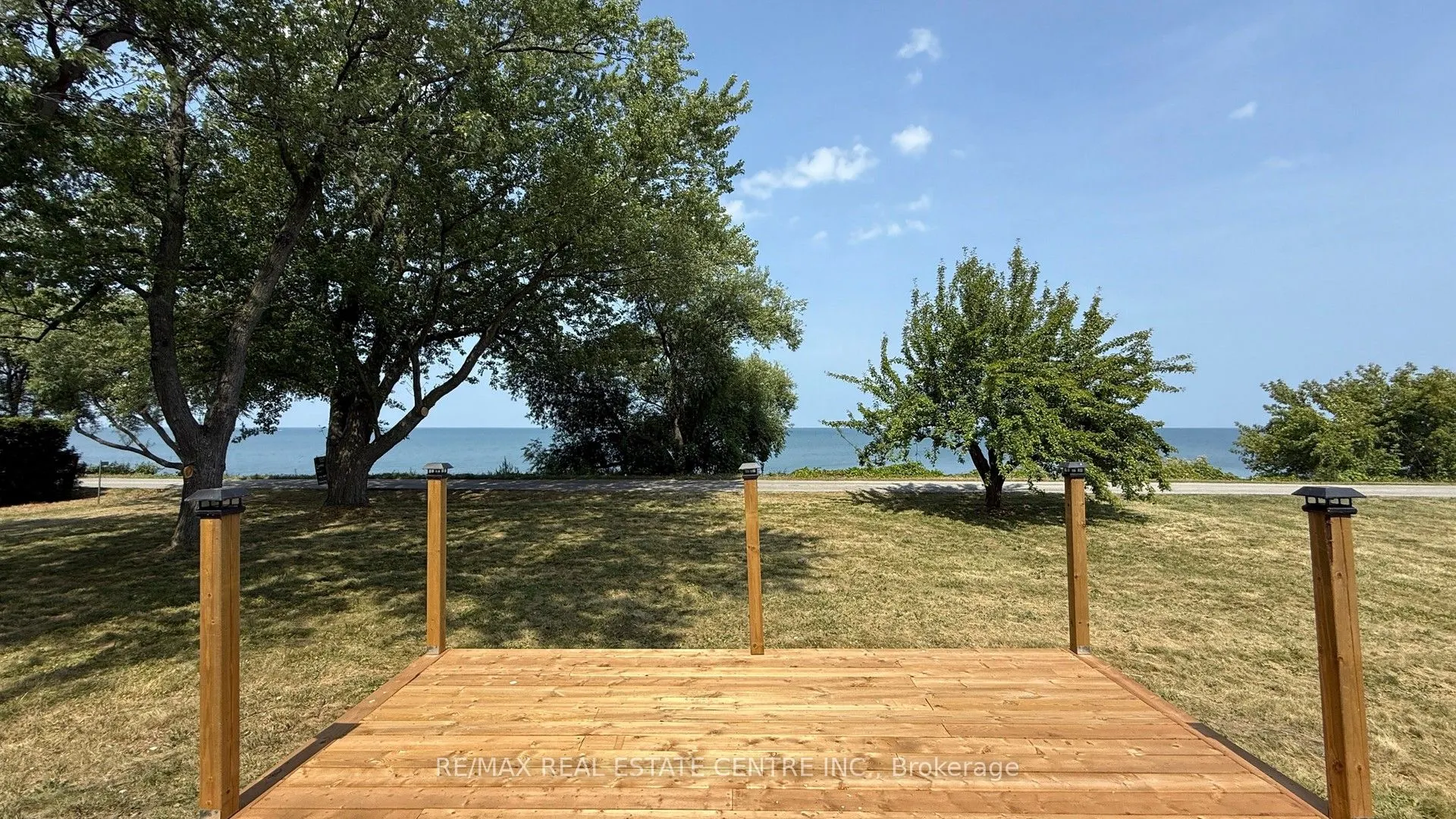 4036 Lakeshore Road