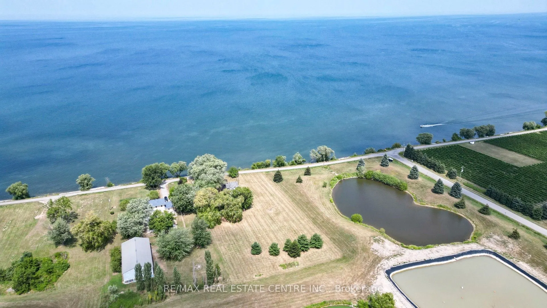 4036 Lakeshore Road