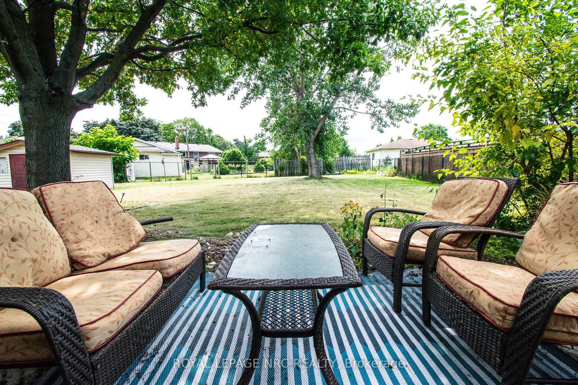 73 Lockview Crescent