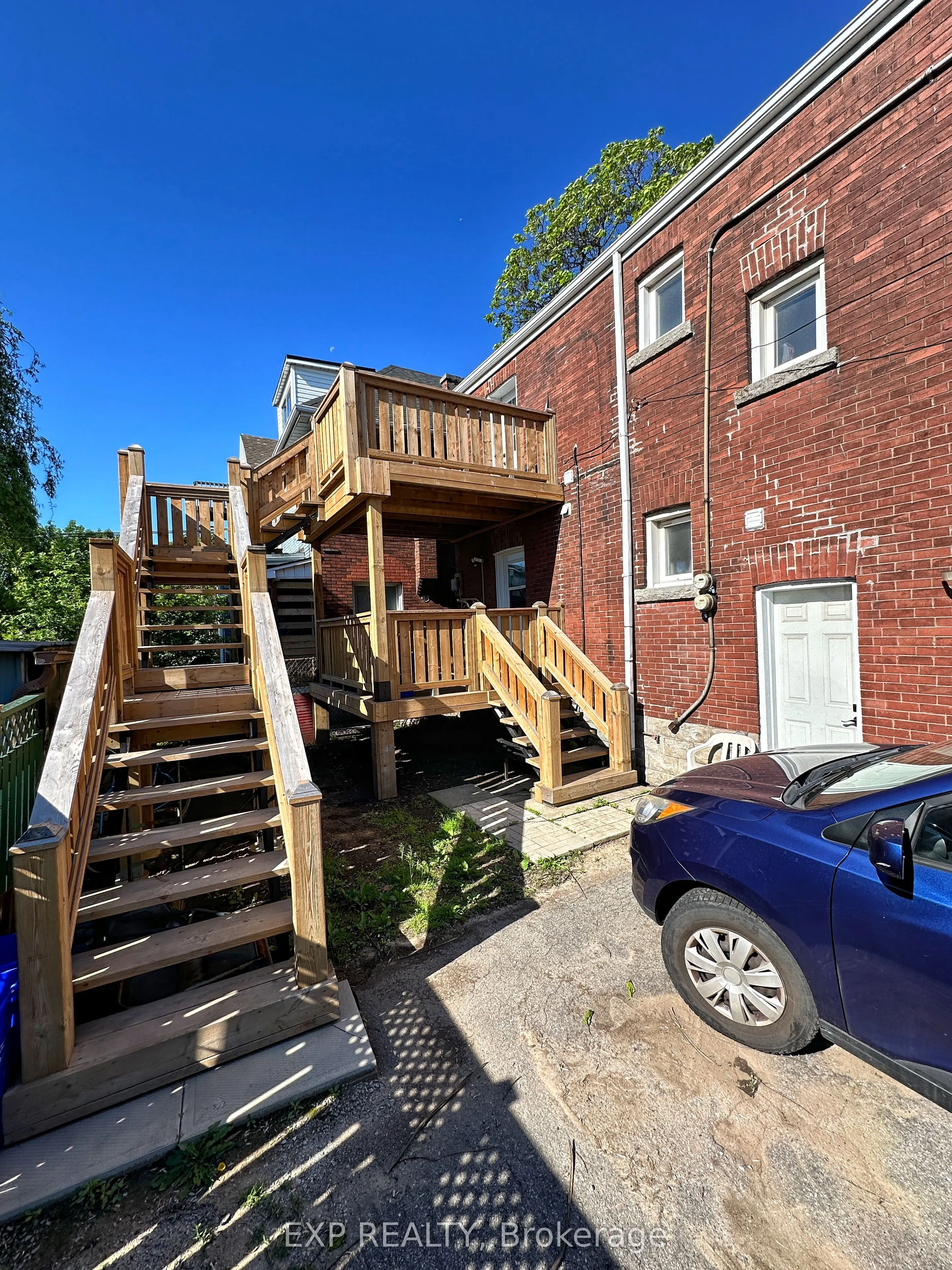 140 Gage Avenue N