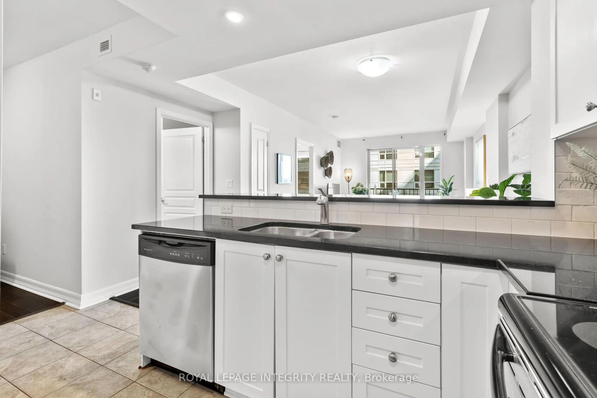 200 Besserer Street N, #309