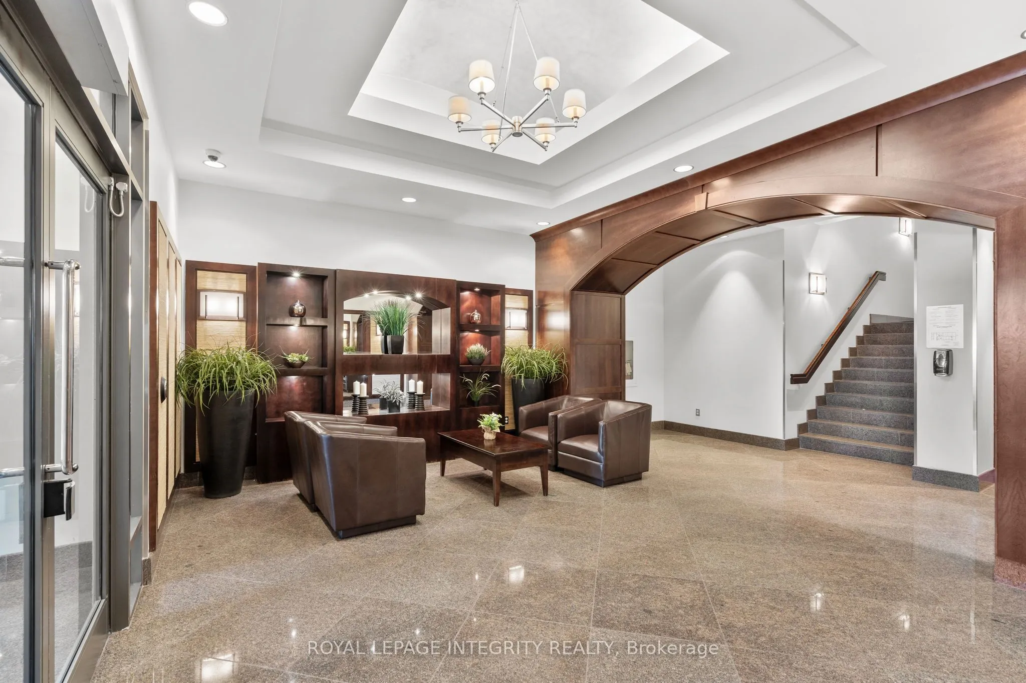200 Besserer Street N, #309