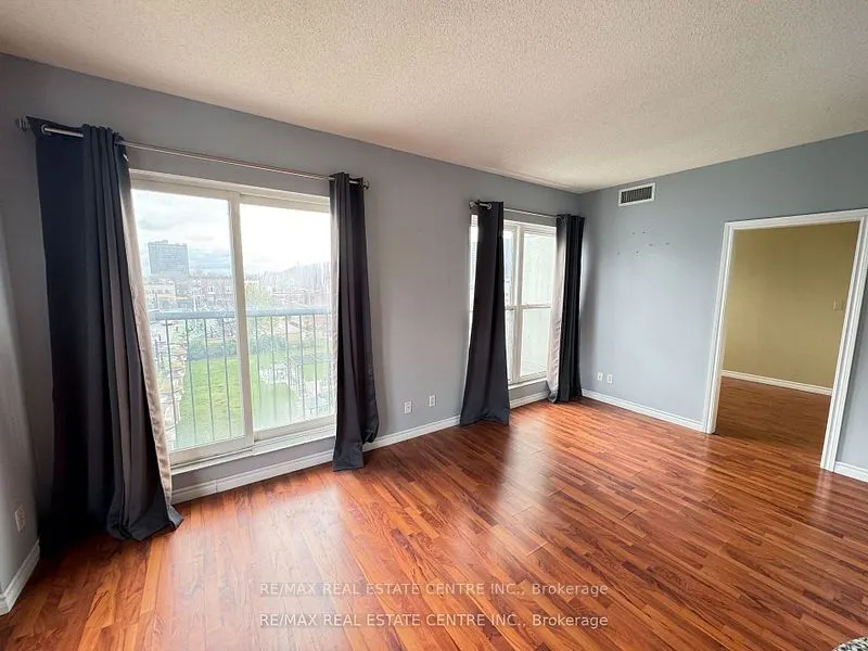 135 James Street S, #302