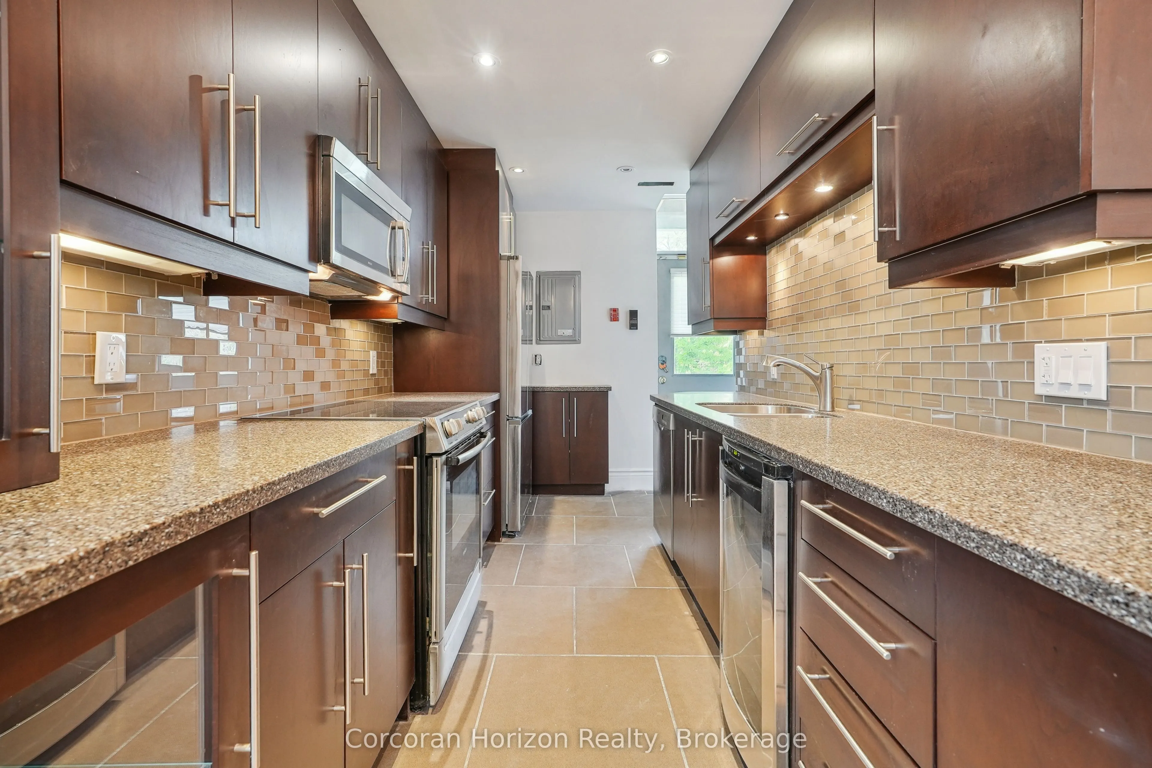 35 Duke Street, #2
