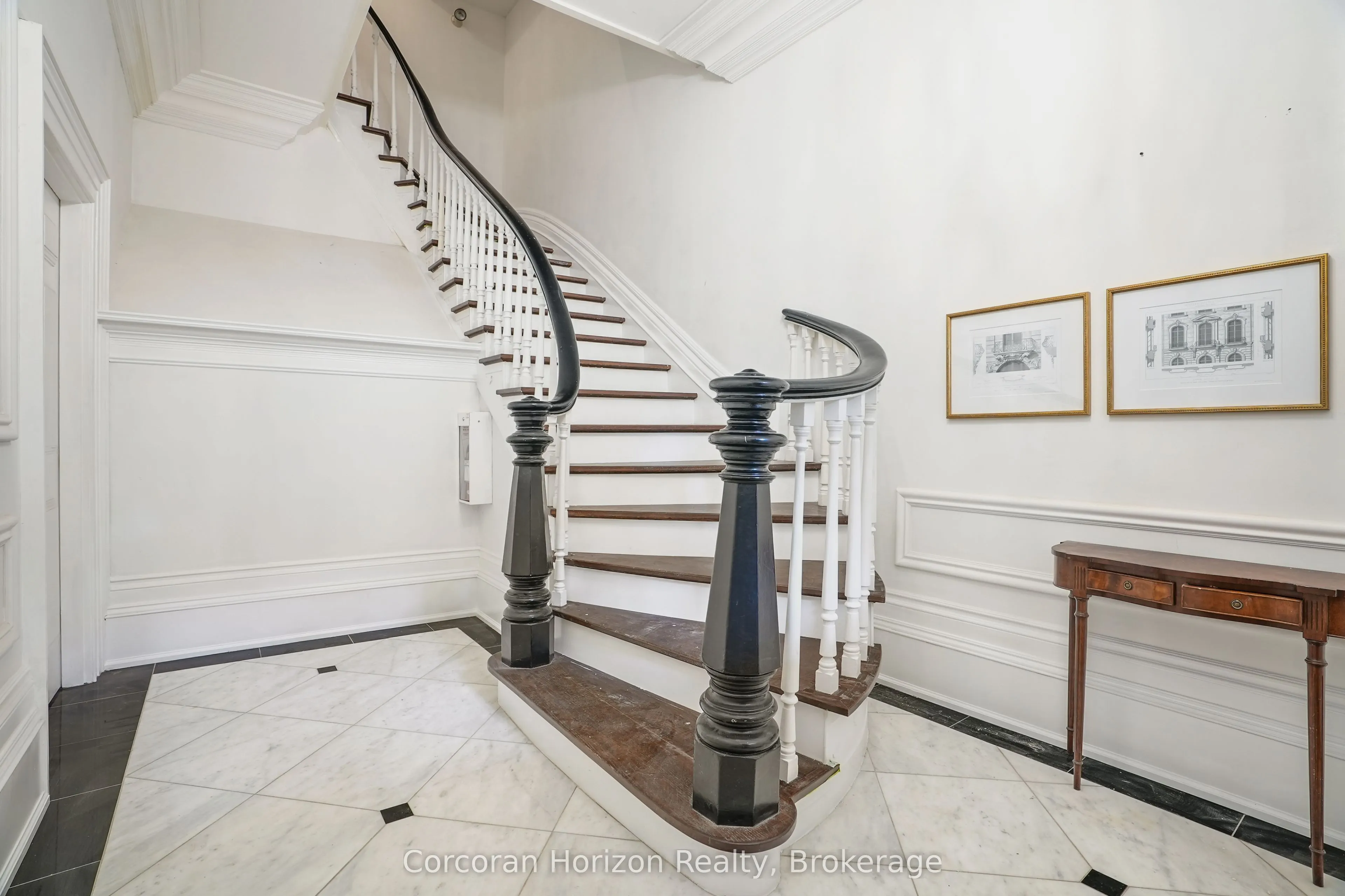 35 Duke Street, #2
