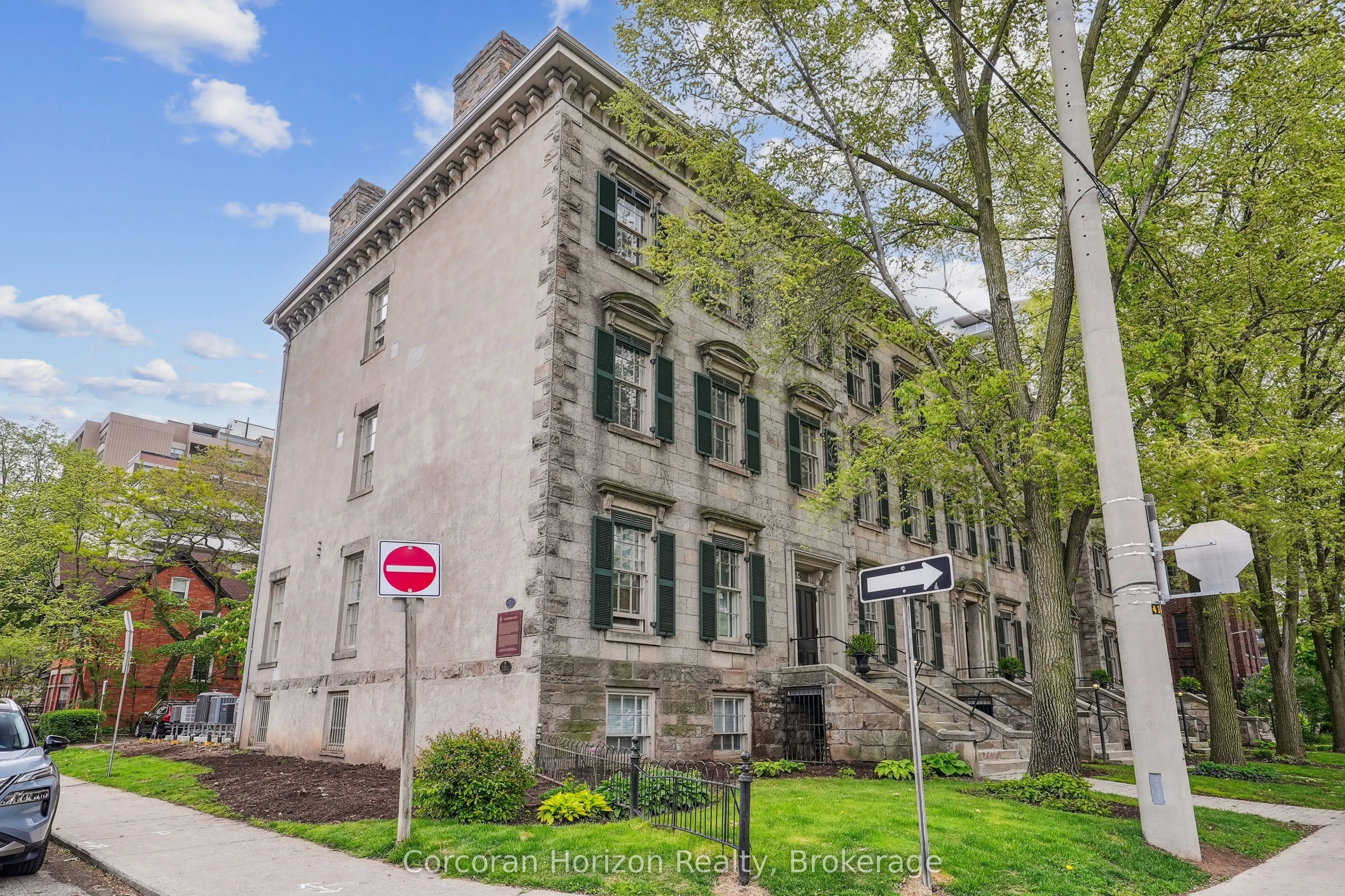 35 Duke Street, #2